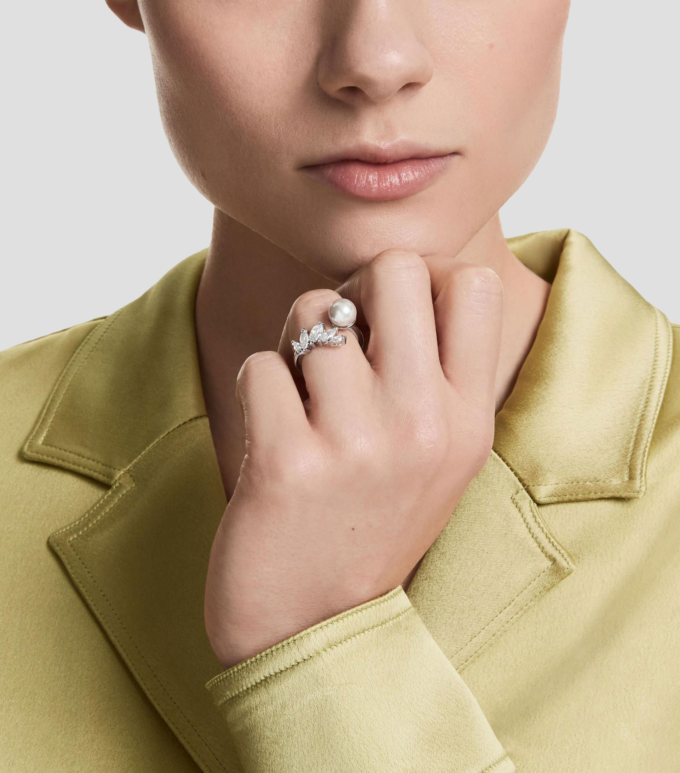 Anillo Mesmera con perla y zirconia Mujer