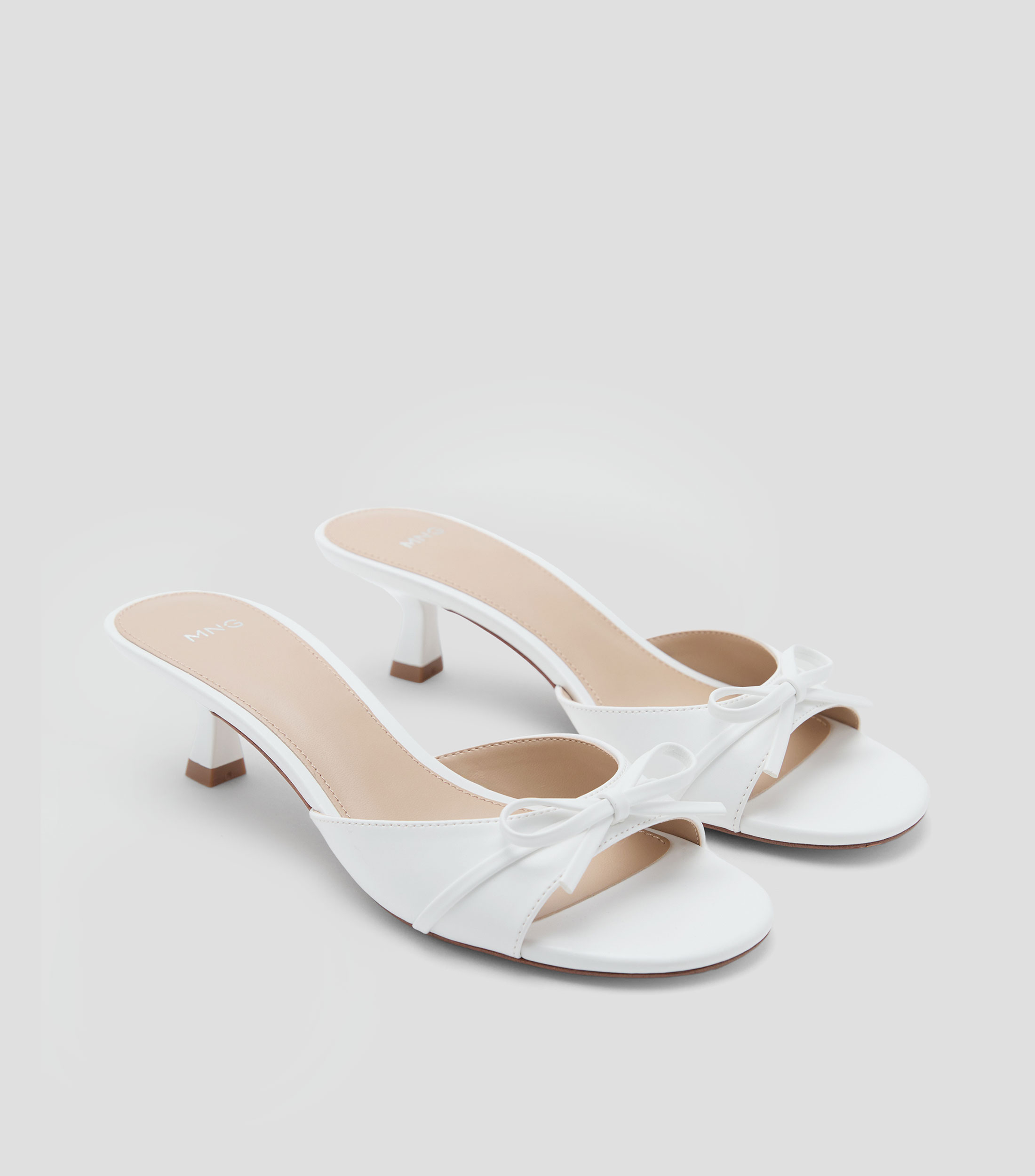 Sandalias con tacón cuadrado Mujer