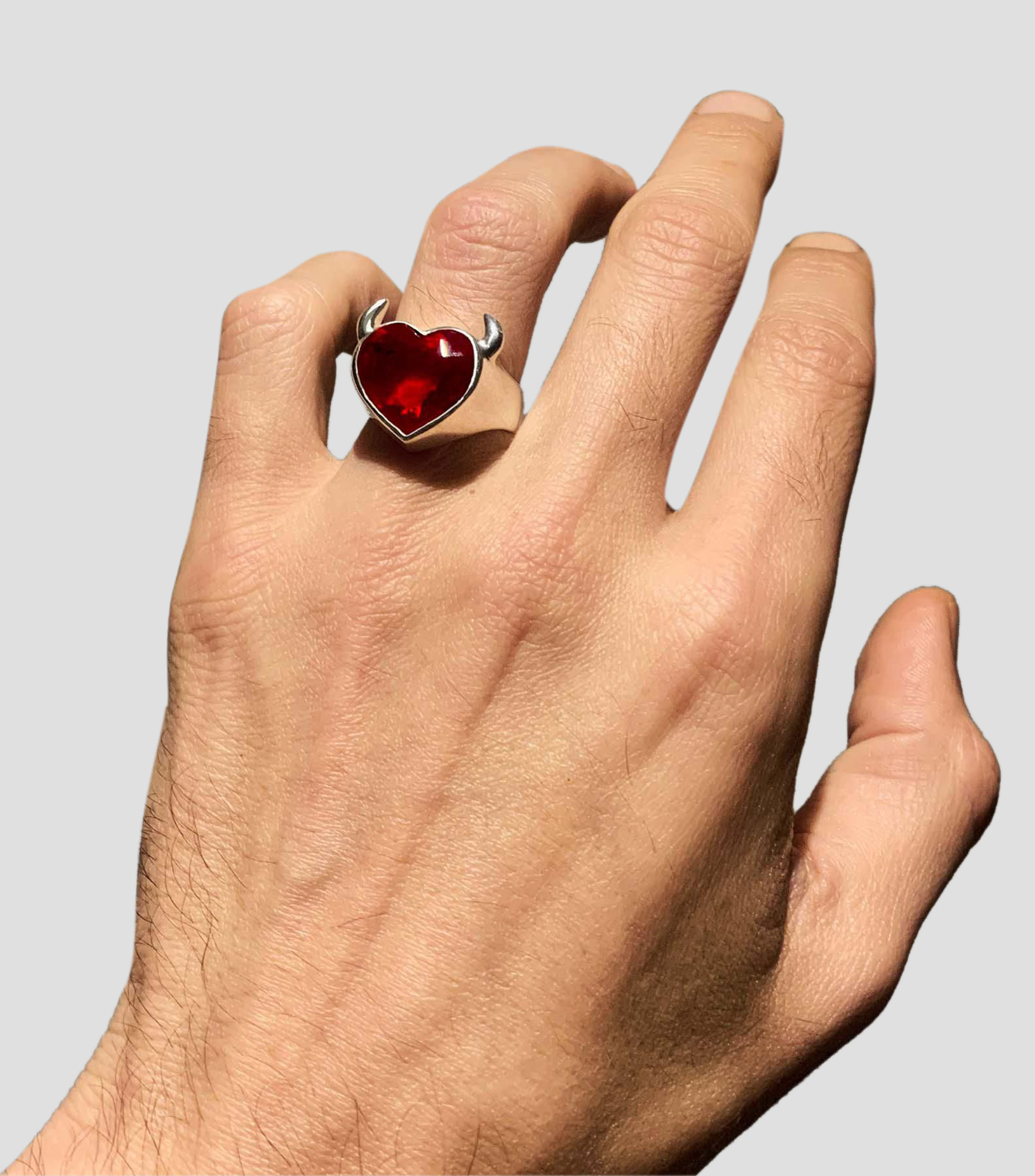 Anillo en plata .925 Kiky Heart con rubí Hombre