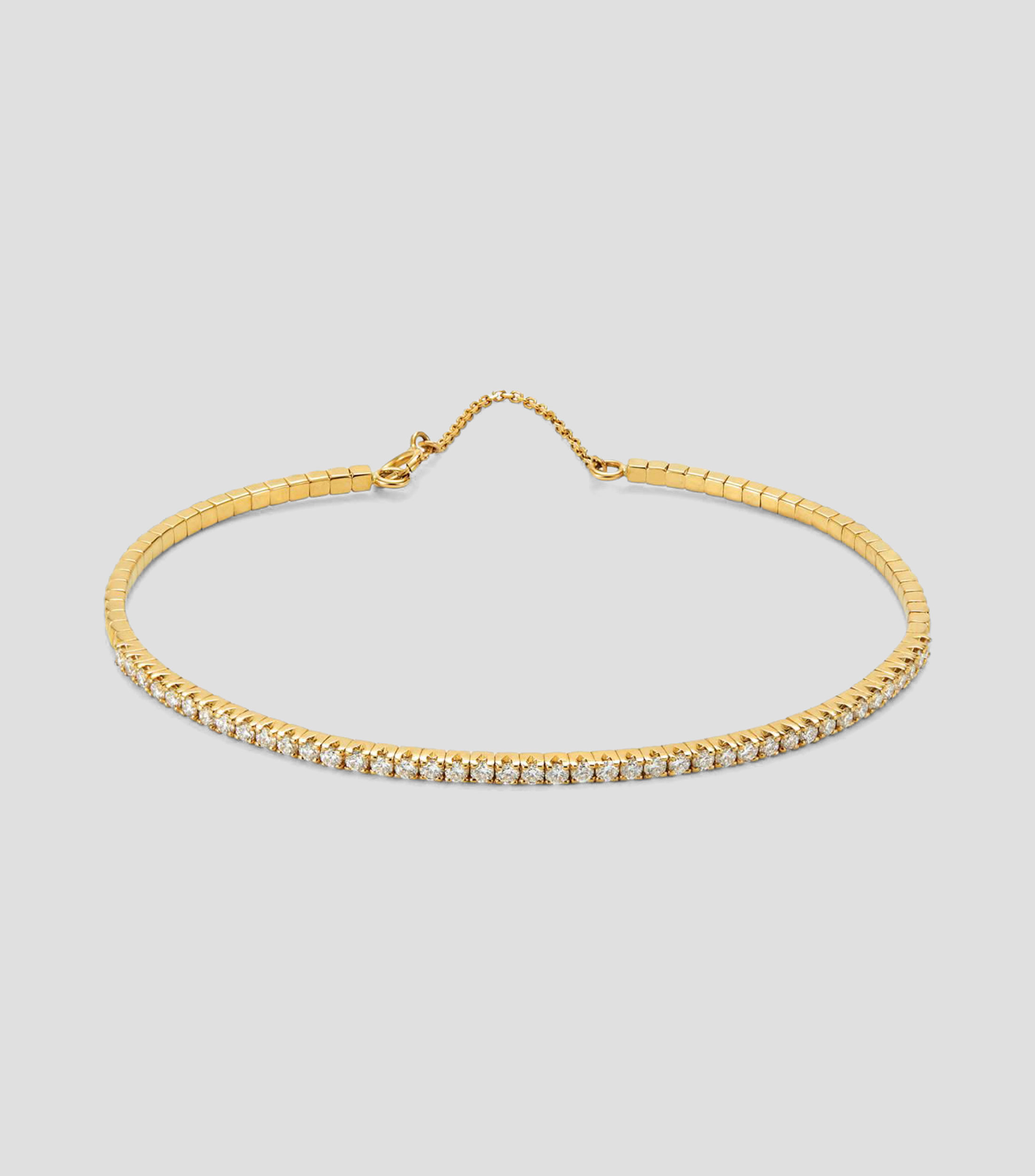 Brazalete en Oro amarillo de 18 Kilates con 42 diamantes en talla brillante Mujer