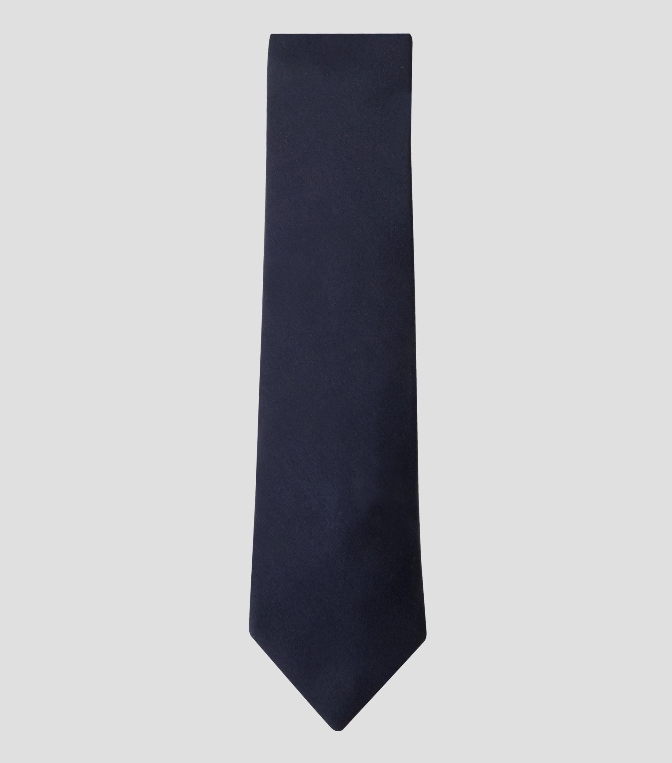 Corbata ancha en seda lisa