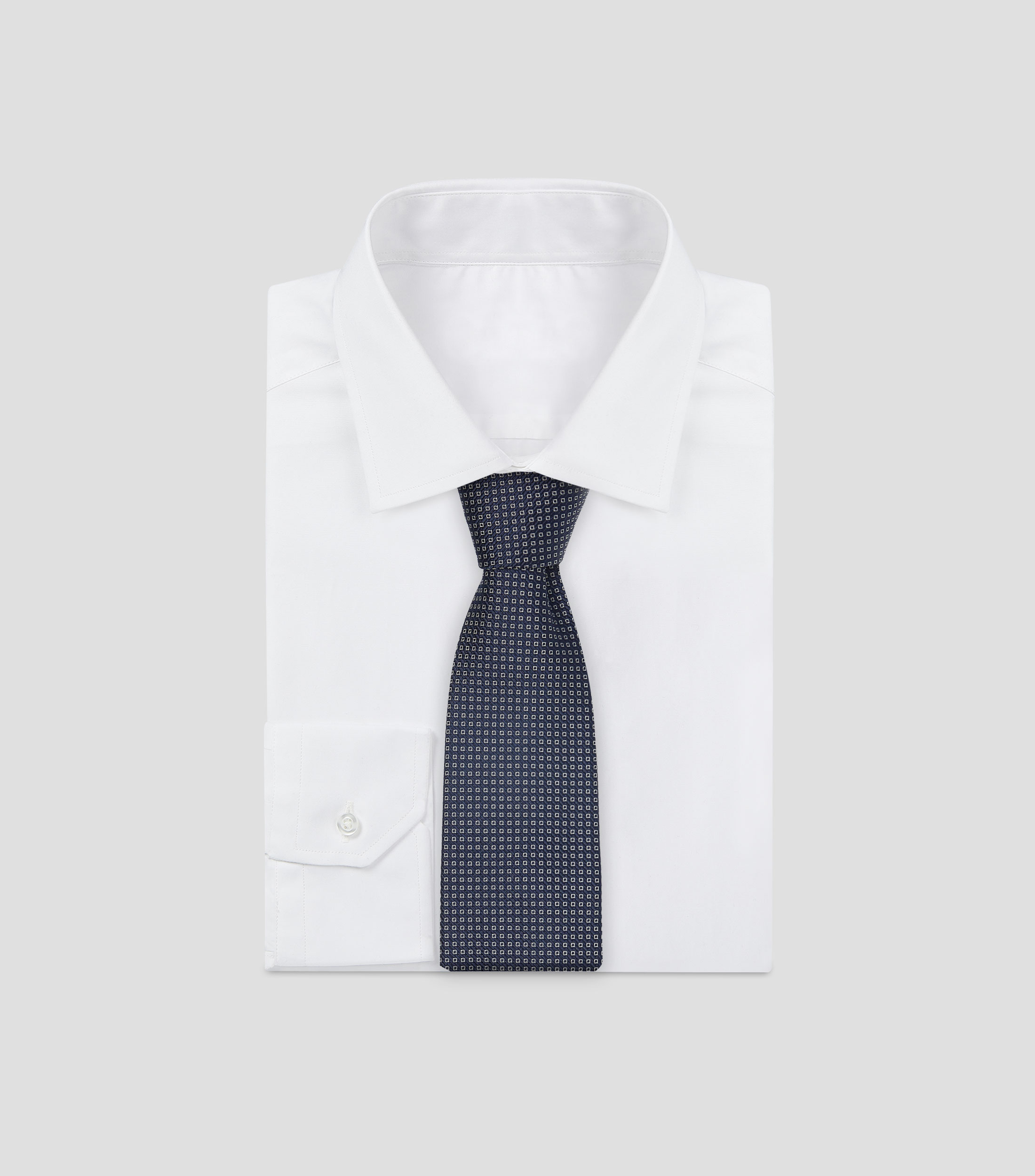 Corbata ancha en seda azul marino microdiseño