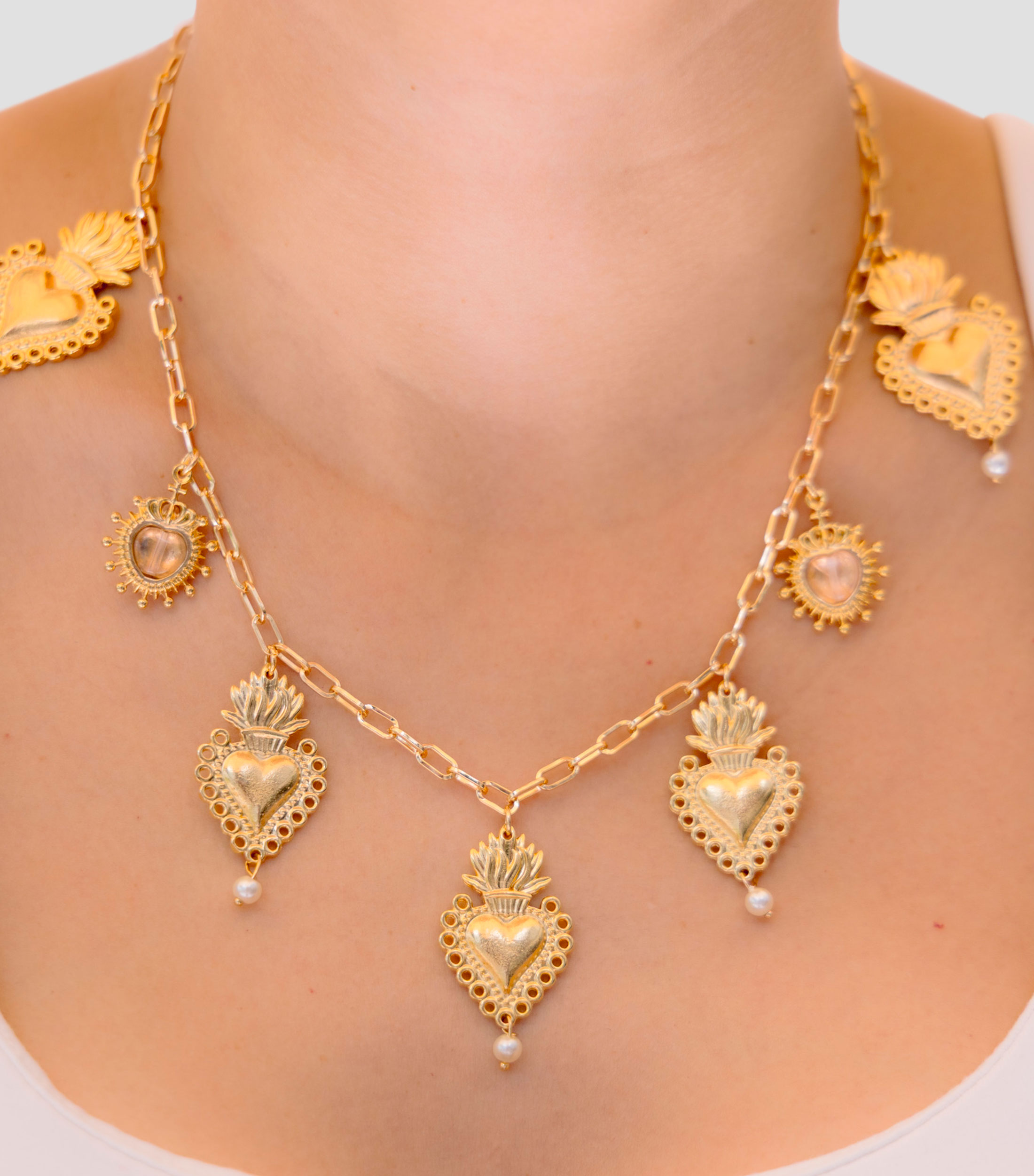 Collar con dijes en forma de corazón Mujer