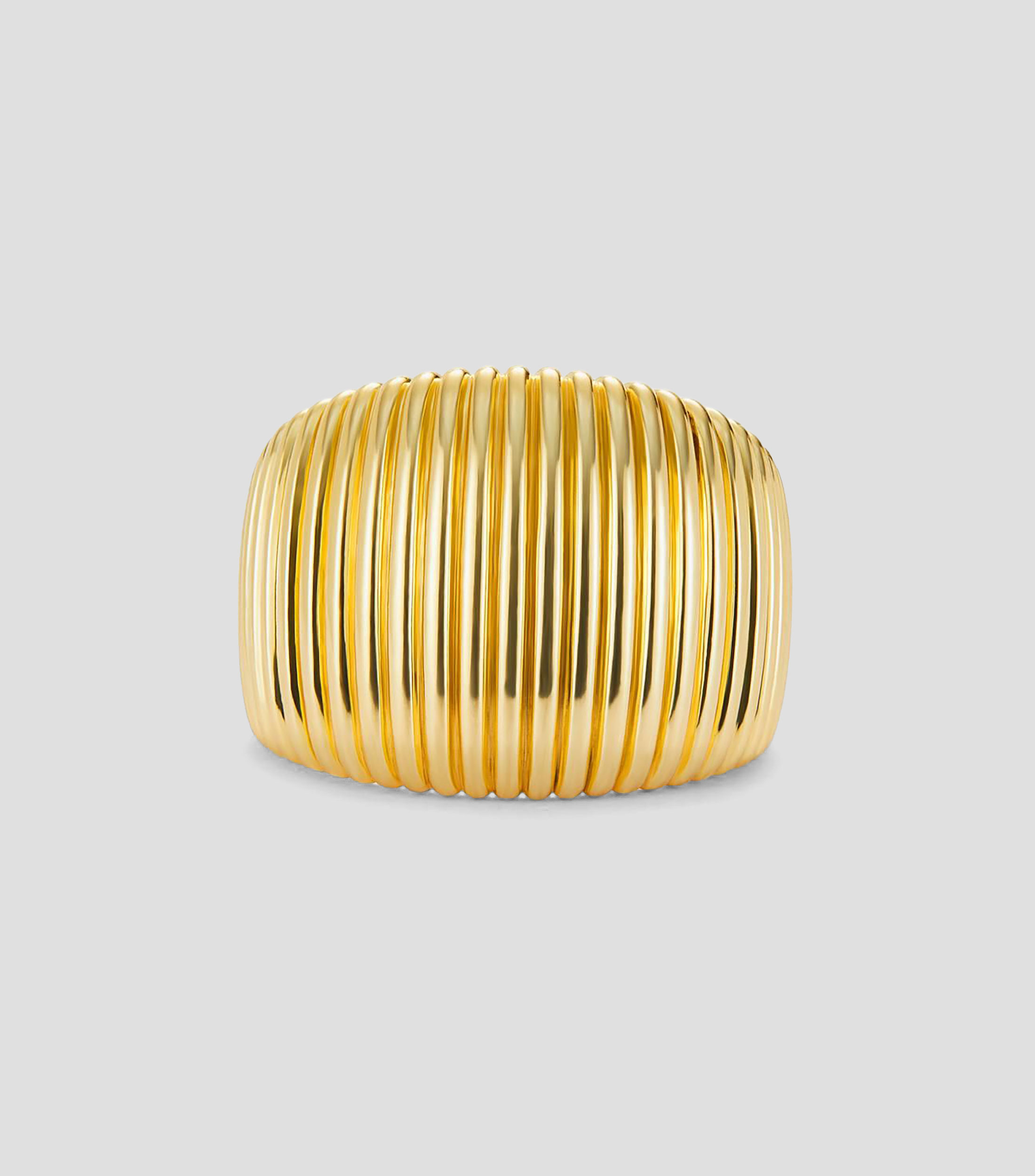 Anillo en oro amarillo de 18 kilates con Mujer