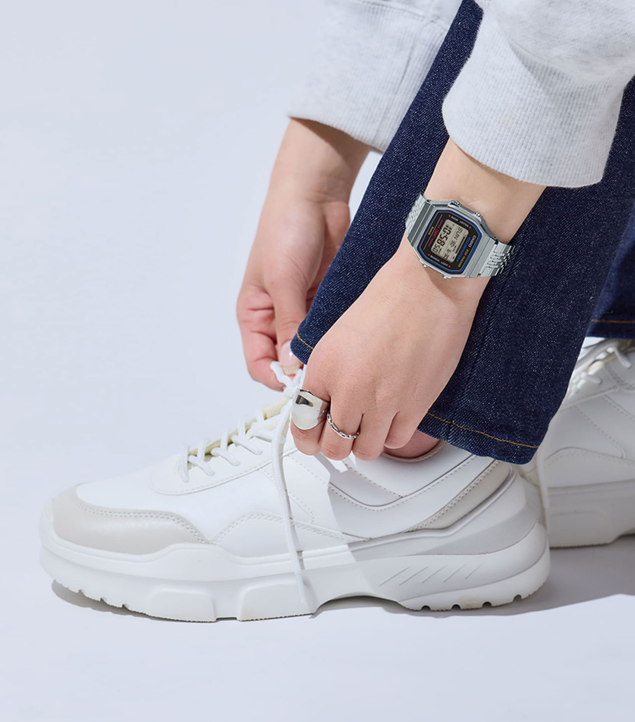 Reloj Unisex Vintage Casual Digital Plateado