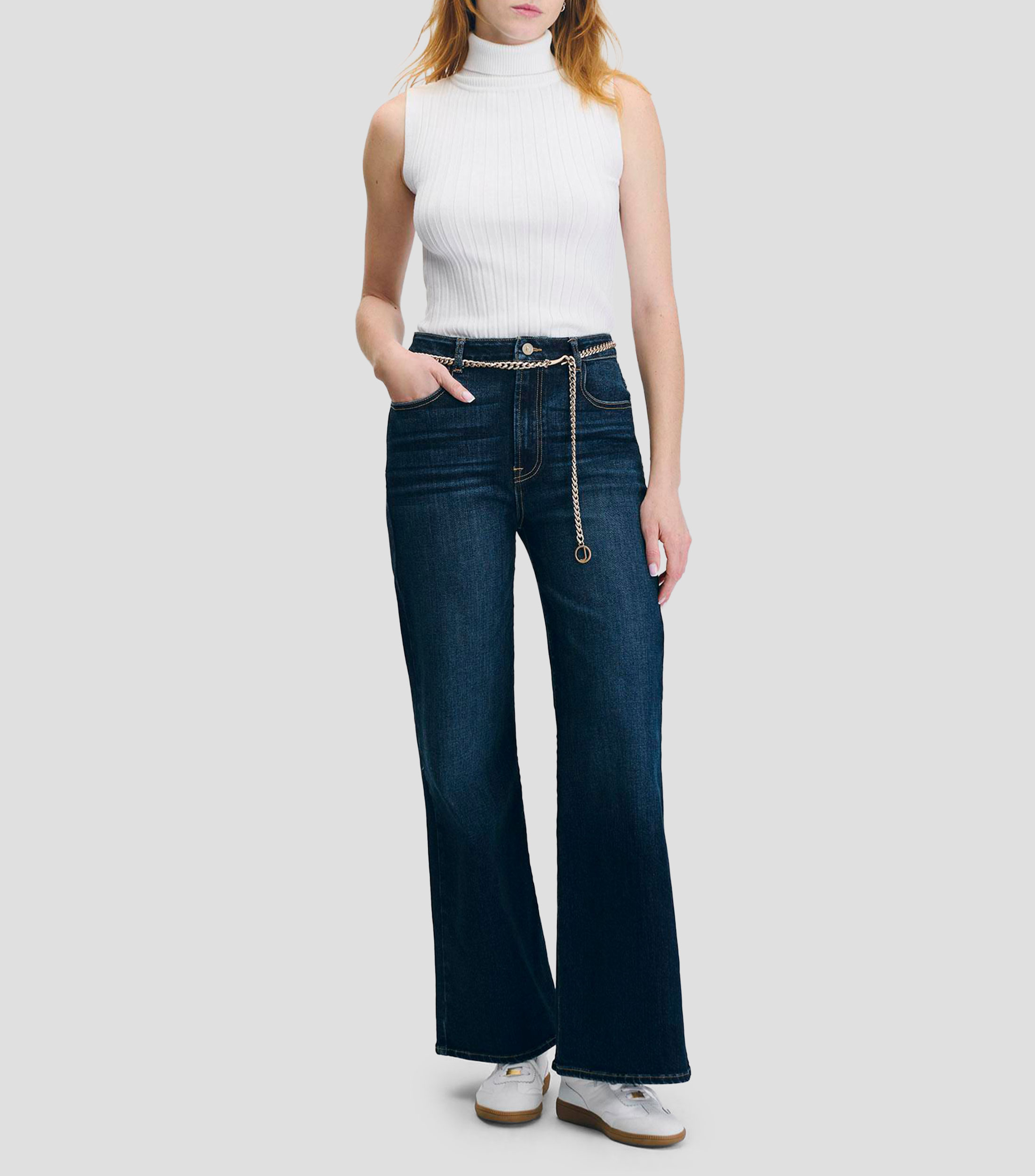 Jeans Wideleg Tiro Alto Deslavado Con Cadena Mujer
