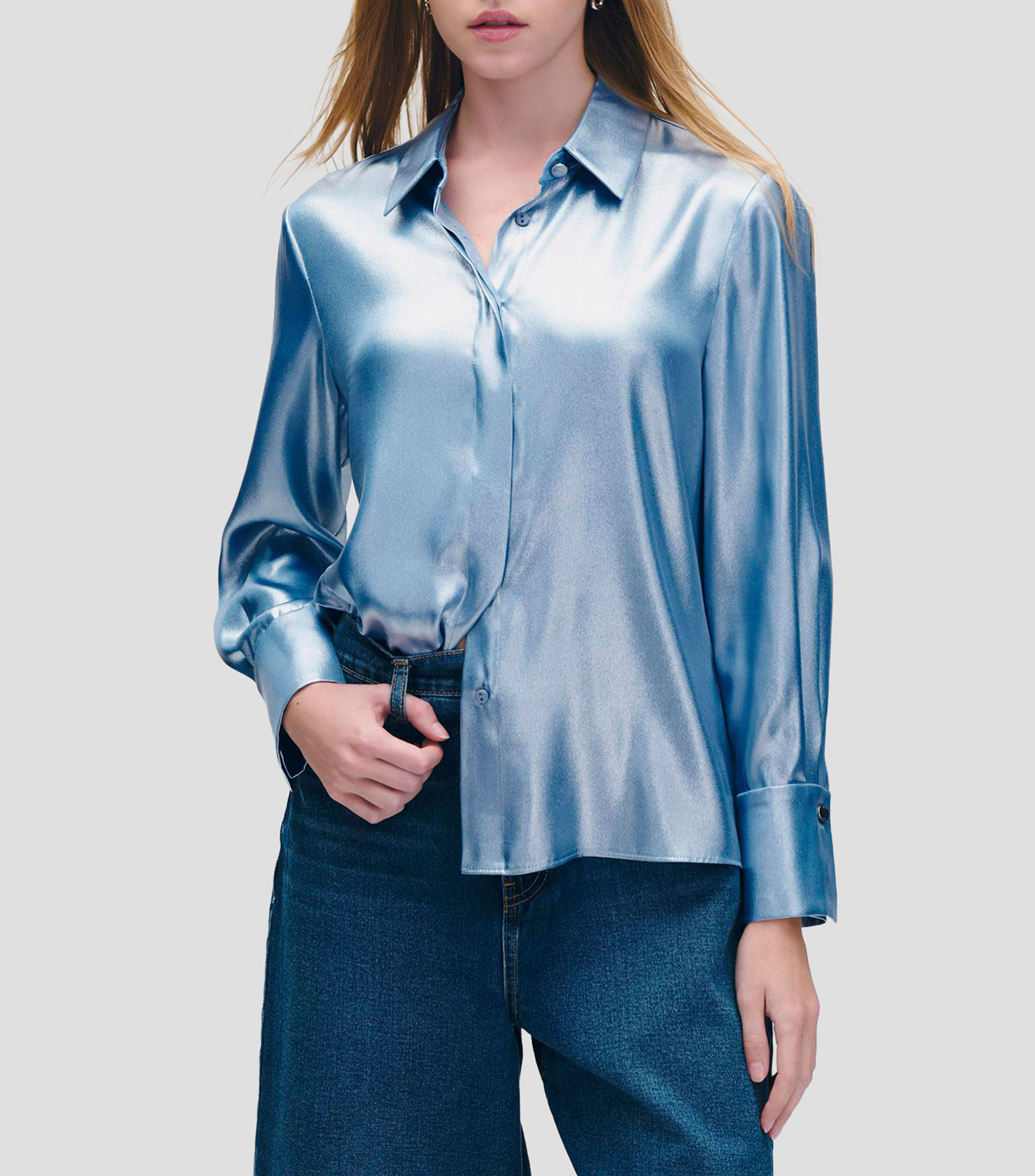Blusa camisera de satín laminado Mujer