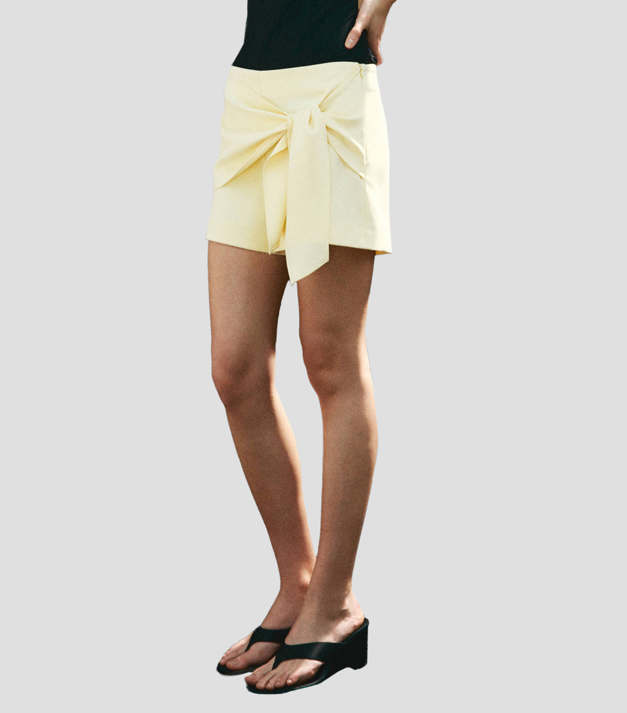 Short liso Mujer