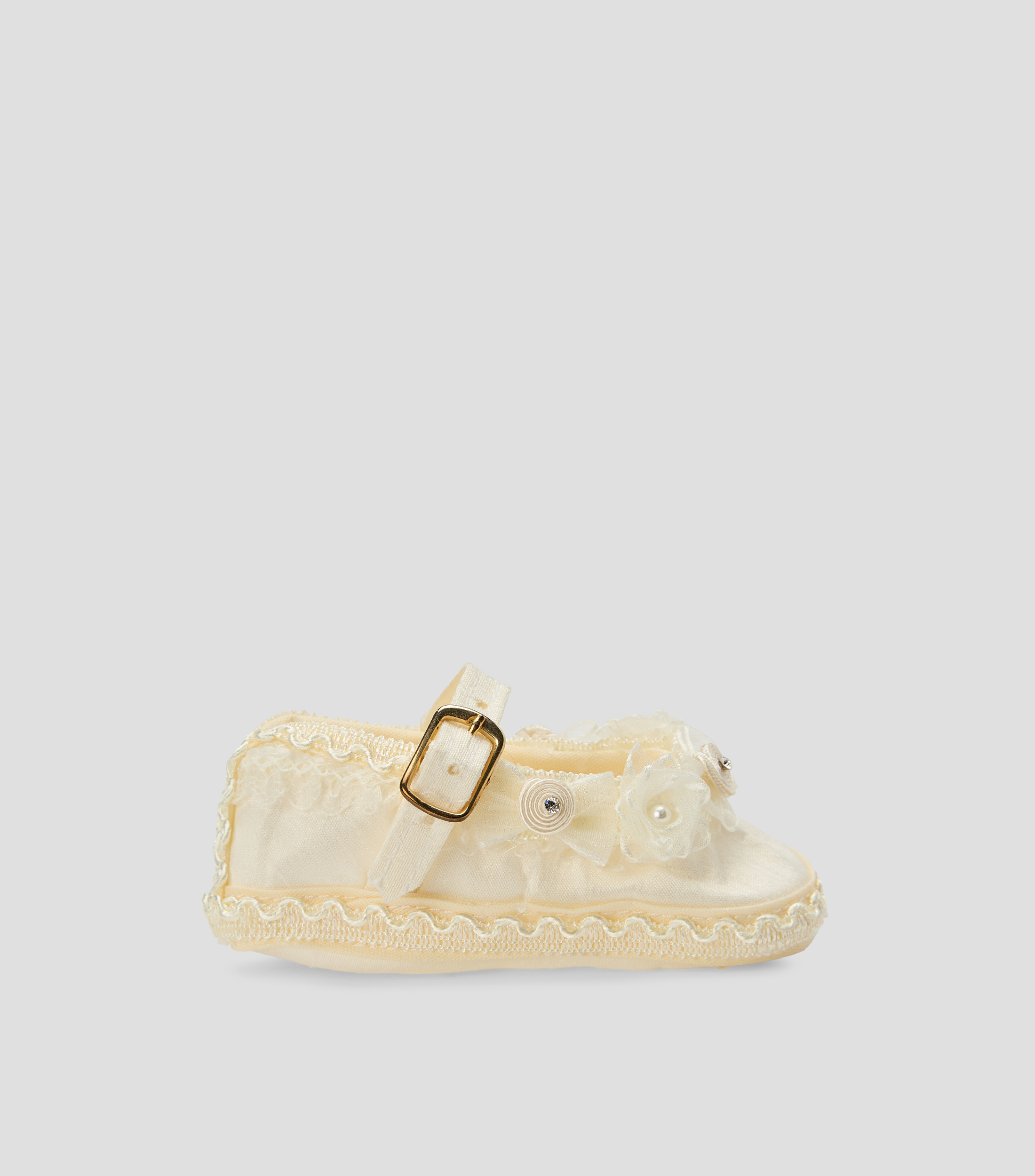 Zapatos con Mono y Rosas Bebe