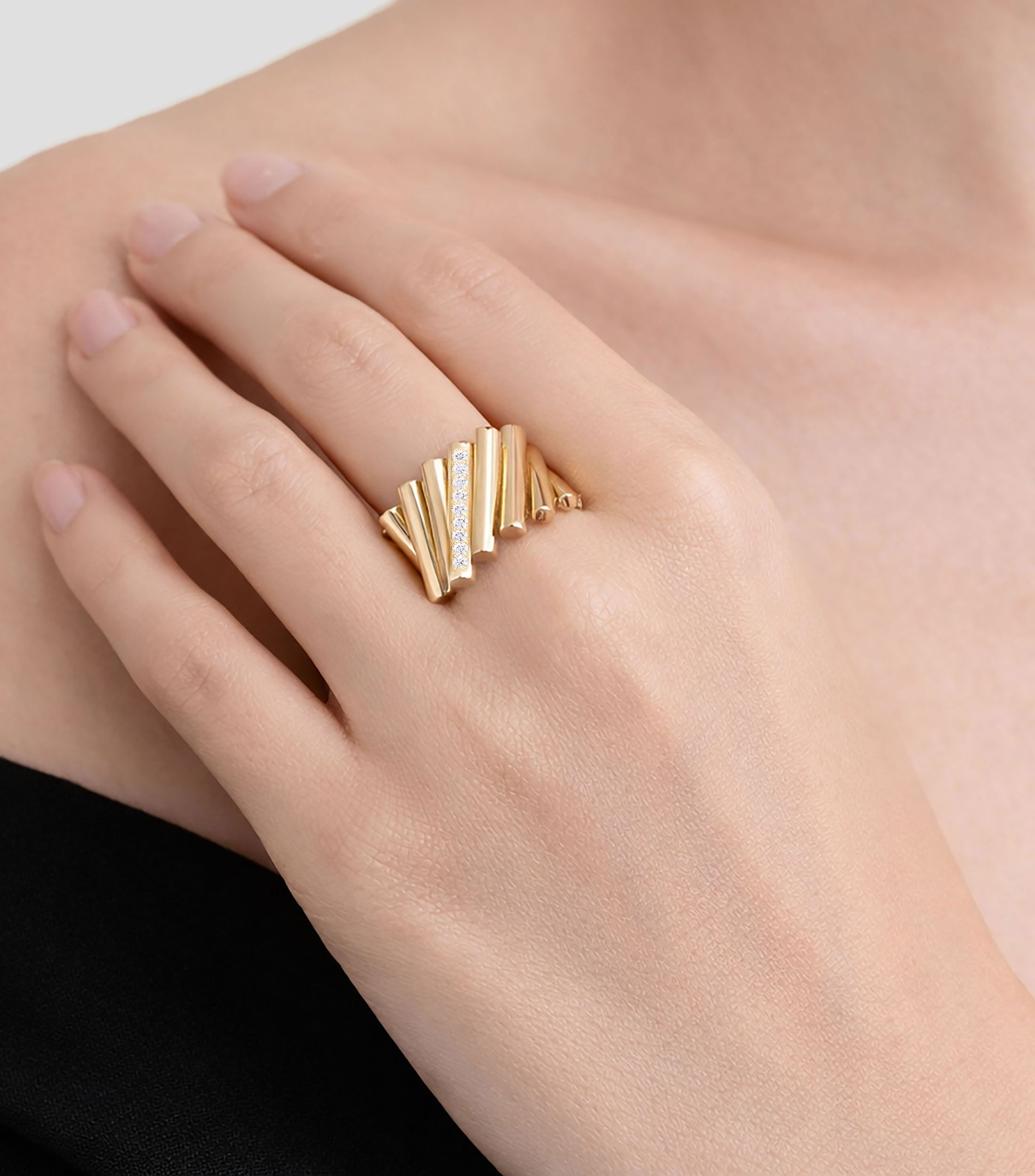 Anillo en oro amarillo de 18 Kilates Dominó con diamantes Mujer