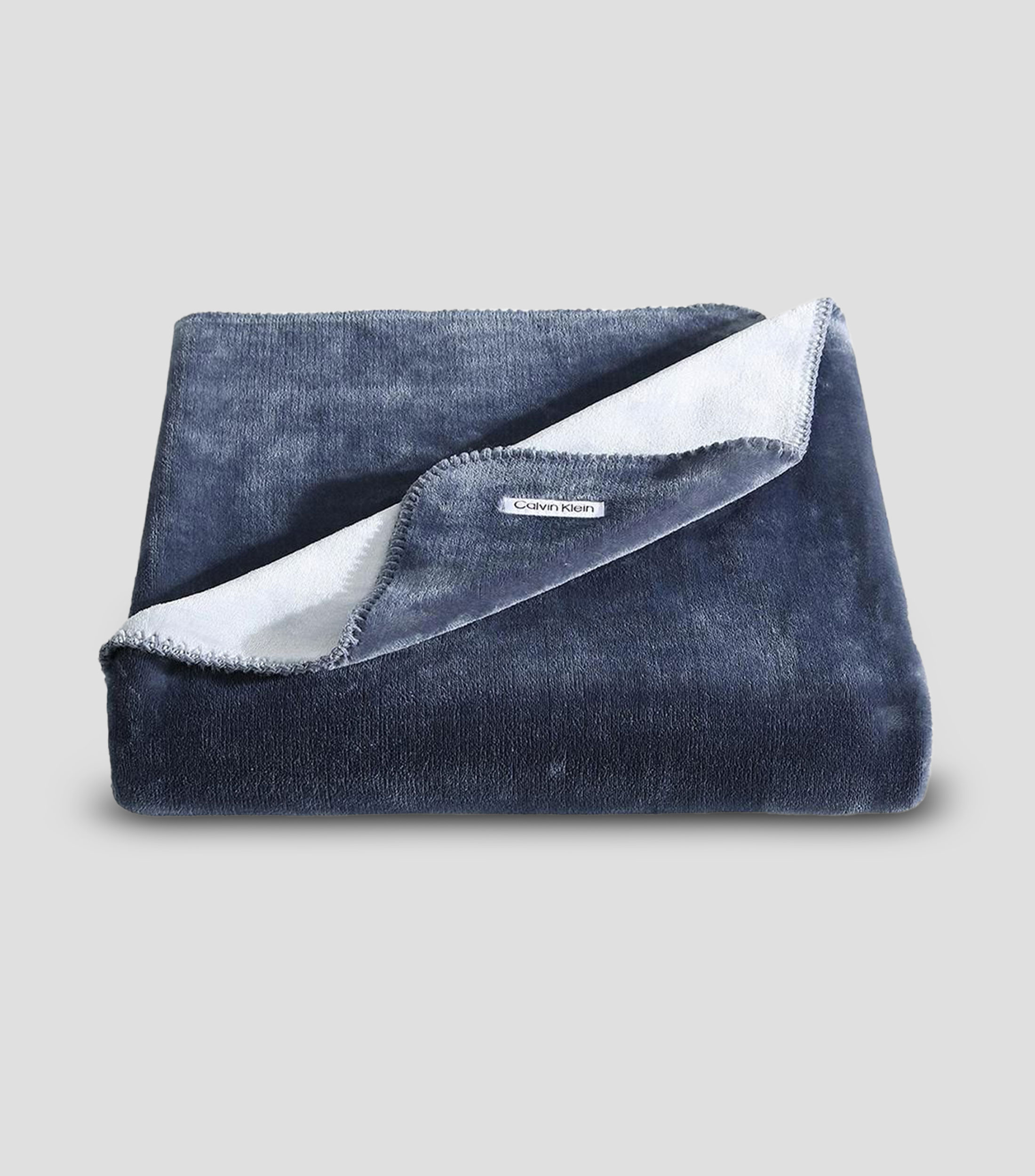 Frazada estándar Solid Throw azul