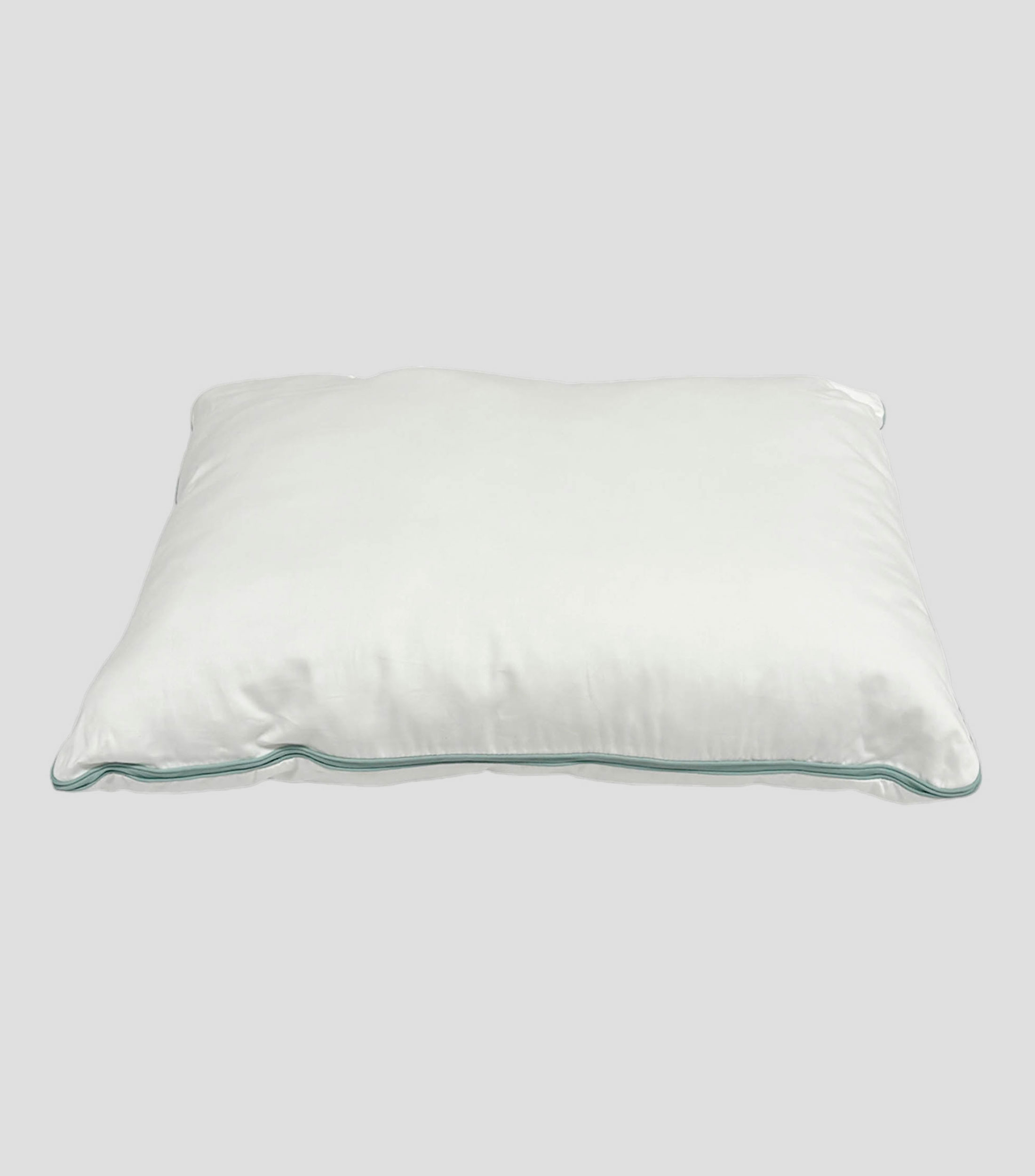 Almohada Estándar Firme Cloud Nimbus Blanca