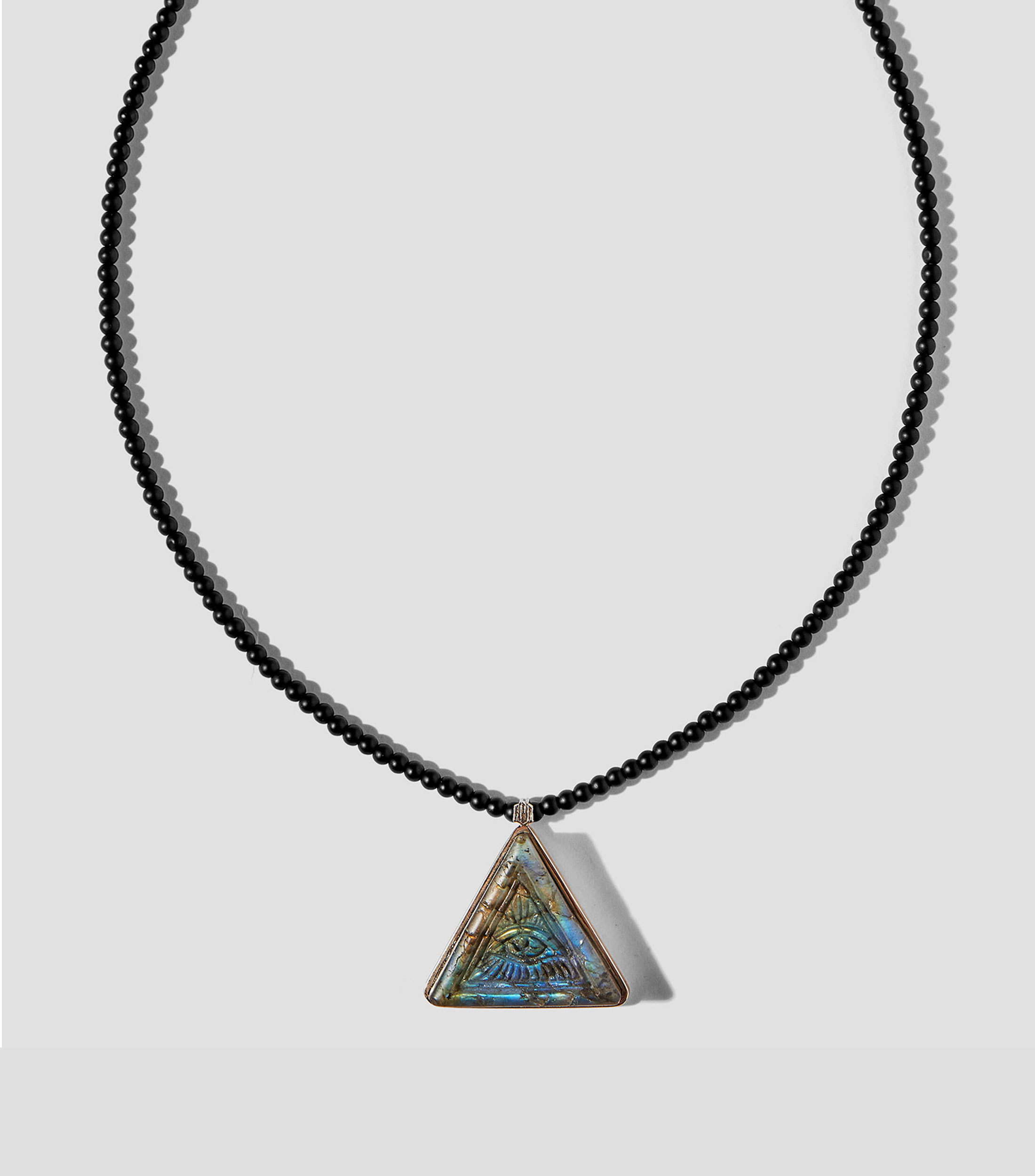 Dije de triangulo con labradorita Hombre