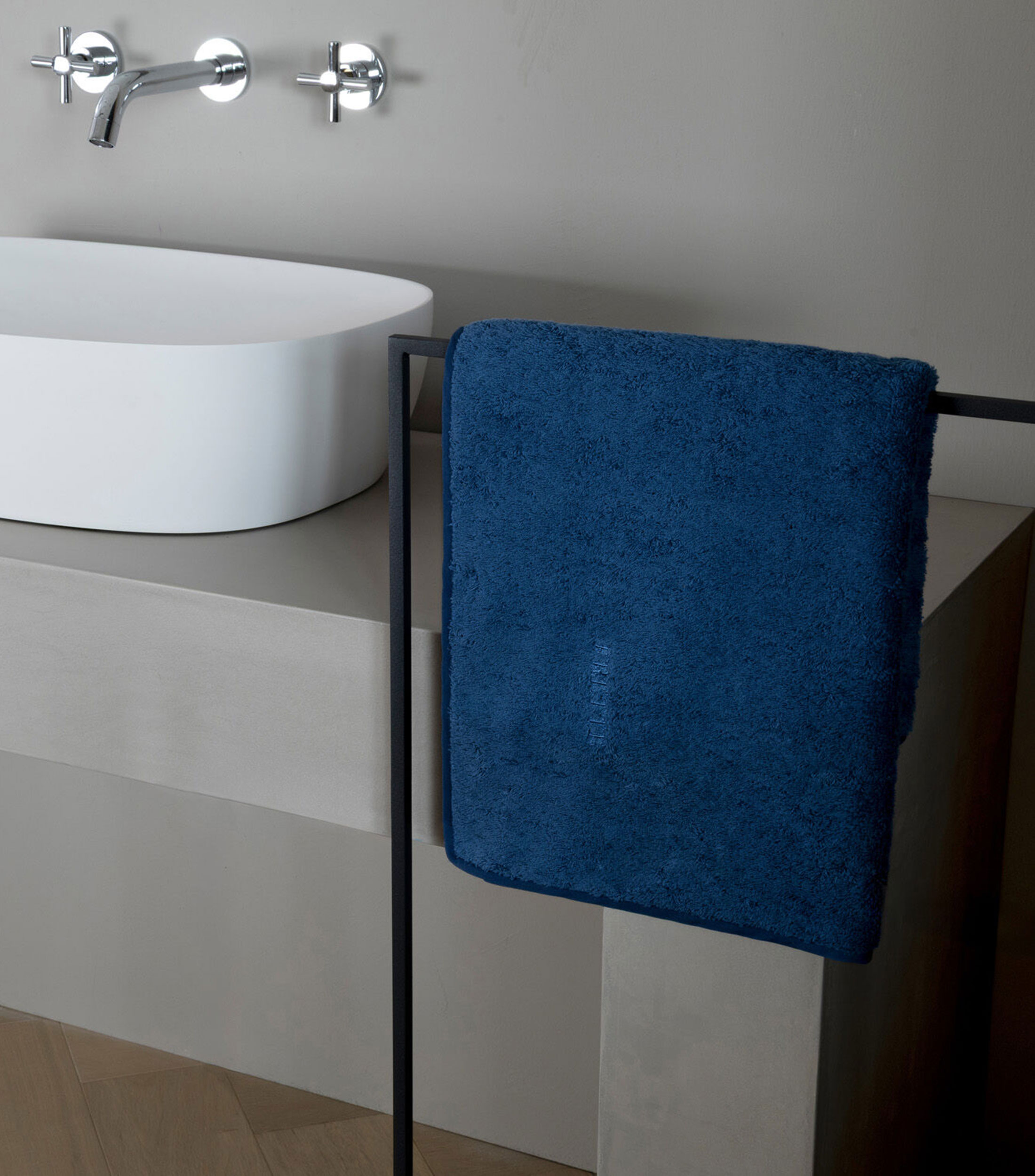 Toalla de medio baño Unito azul