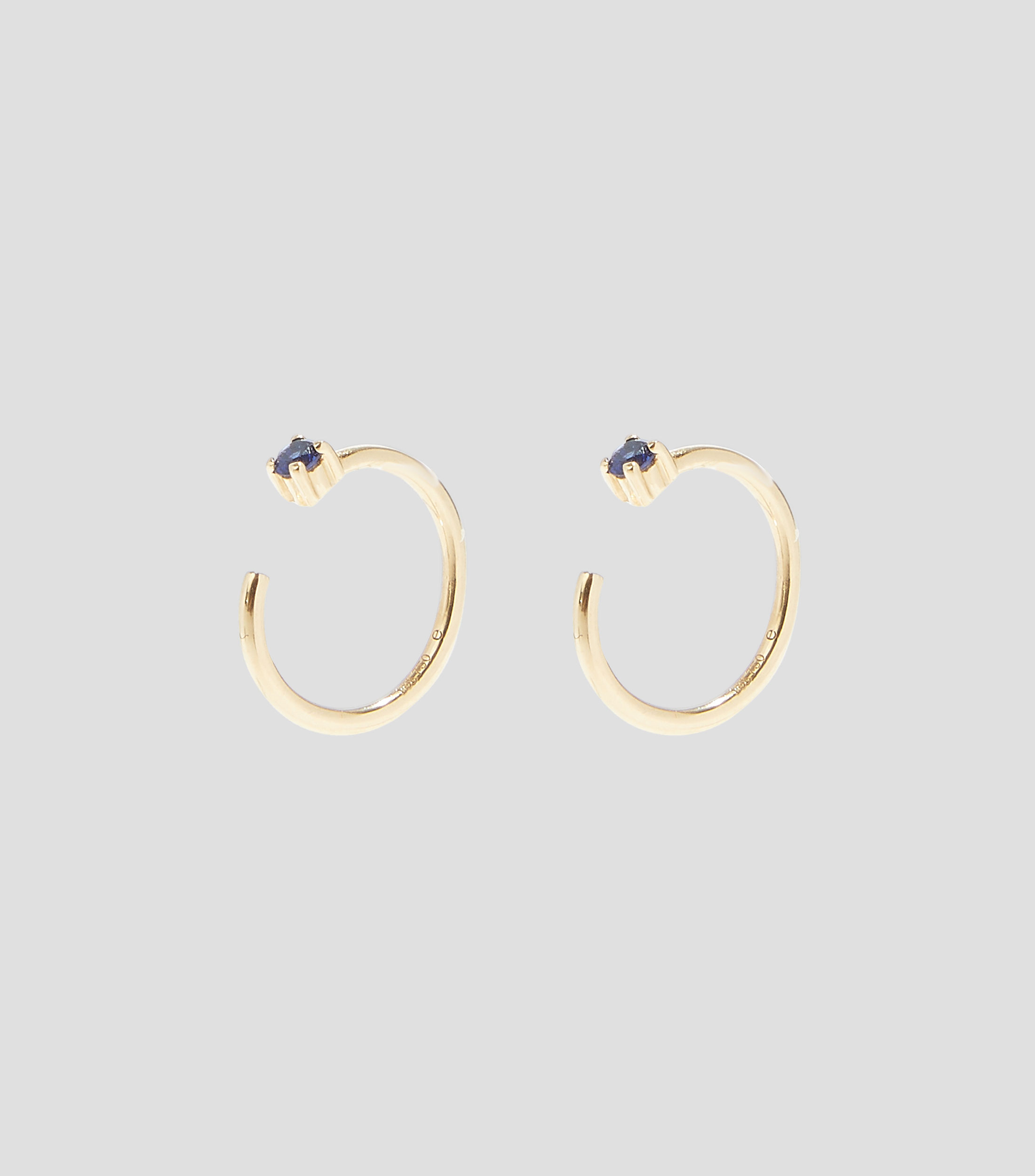 Aretes en Oro amarillo de 18 kilates con zafiro Mujer