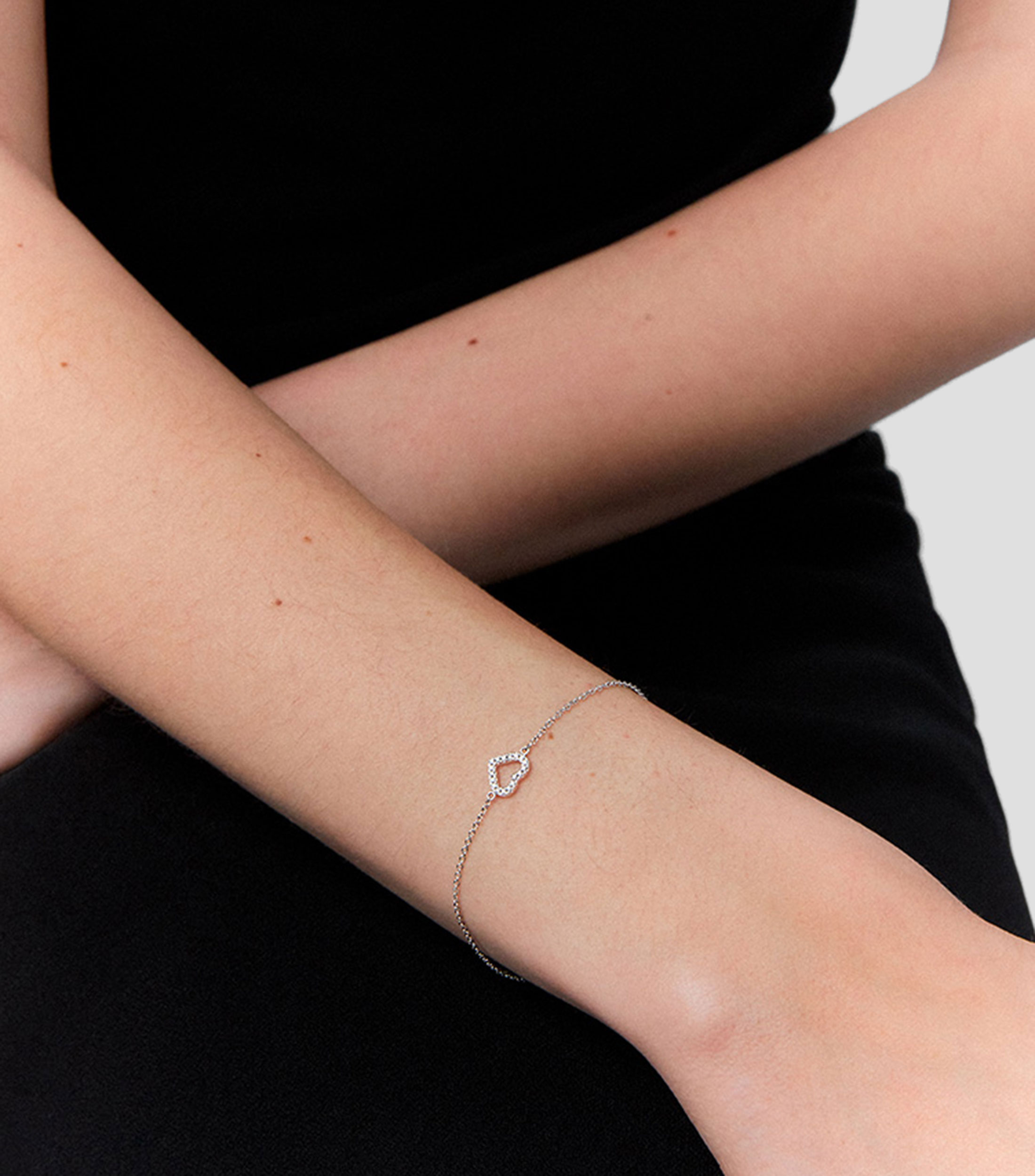 Pulsera en Oro Blanco de 18 Kilates con Diamantes Grace Mujer