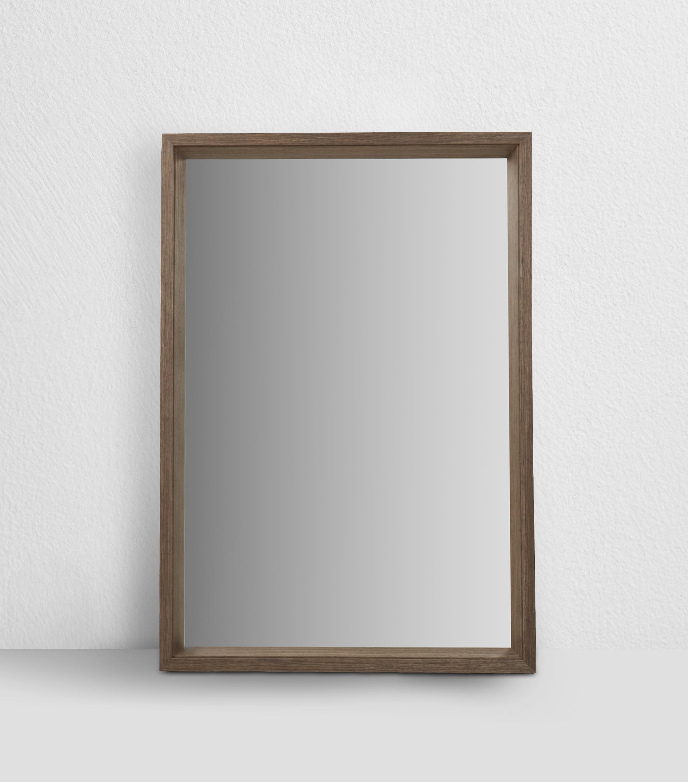 Espejo de pared en madera