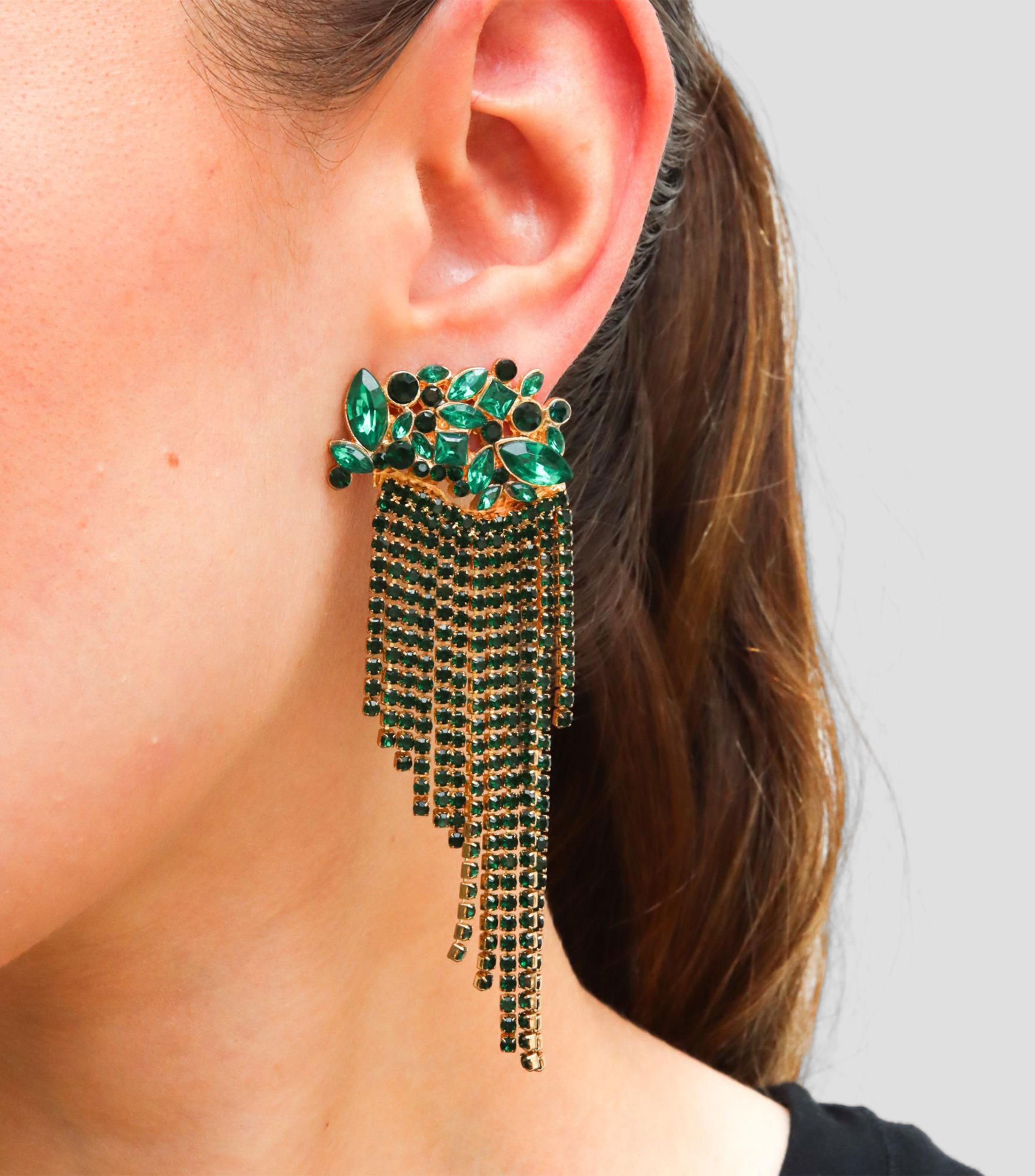 Aretes colgantes con cristal esmeralda Mujer