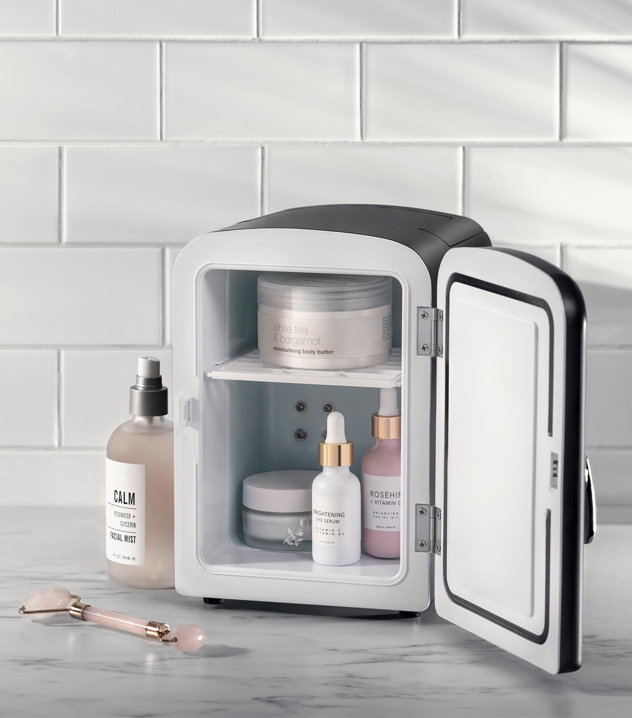 Mini Refrigerador con Plumones 4 Litros