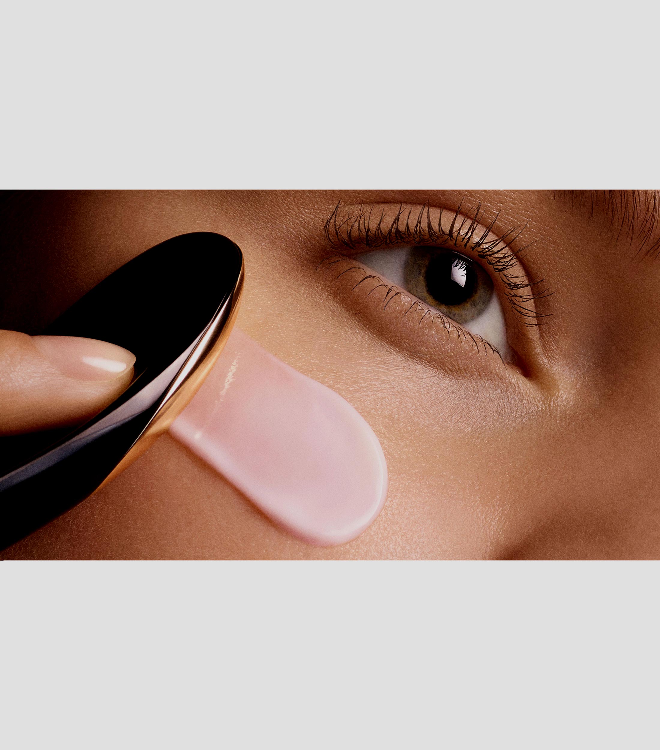 Crema para contorno de ojos Absolue LExtrait, 15 ml