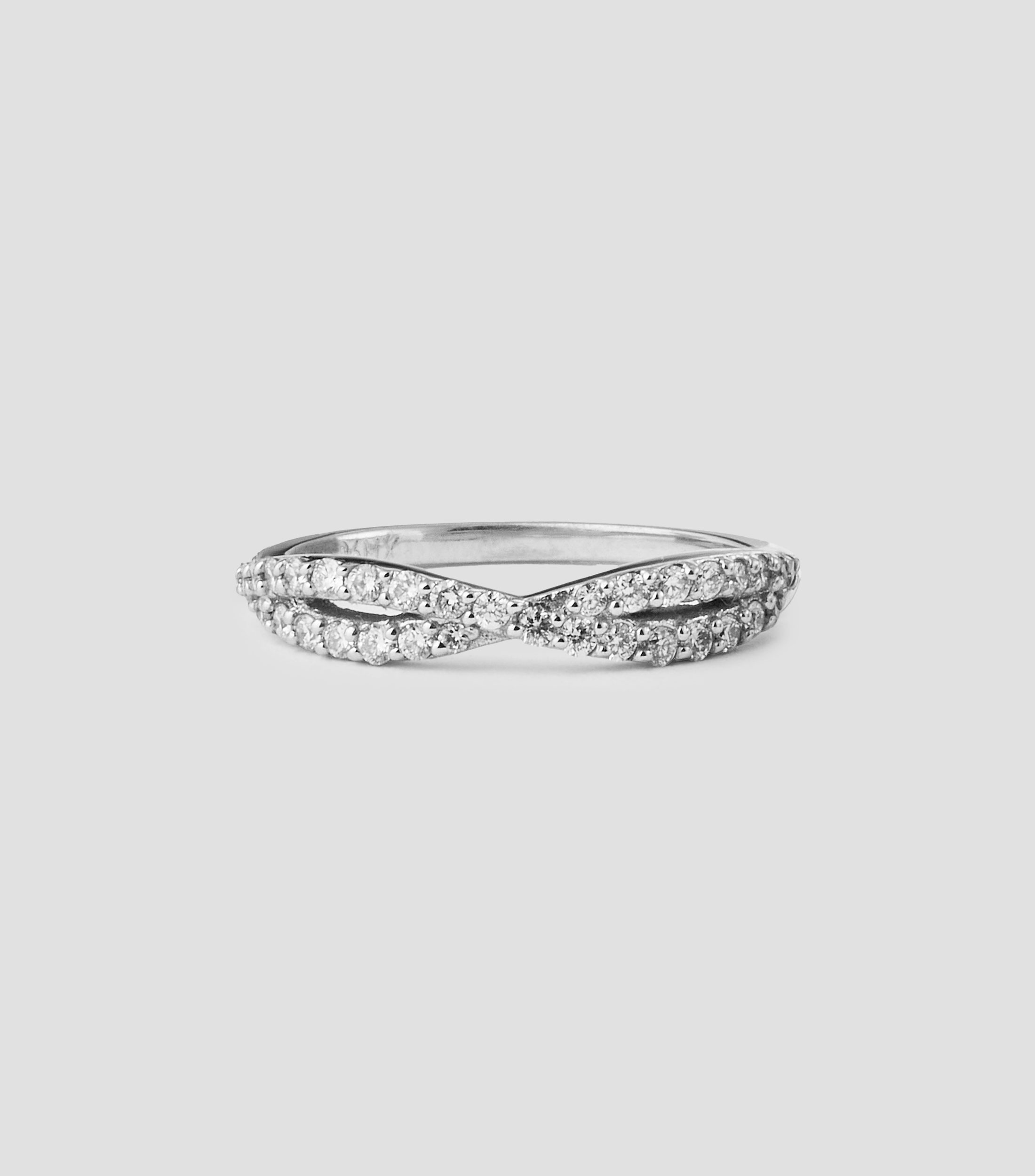 Anillo Churumbela en Oro Blanco de 14 Kilates con Incrustación Mujer