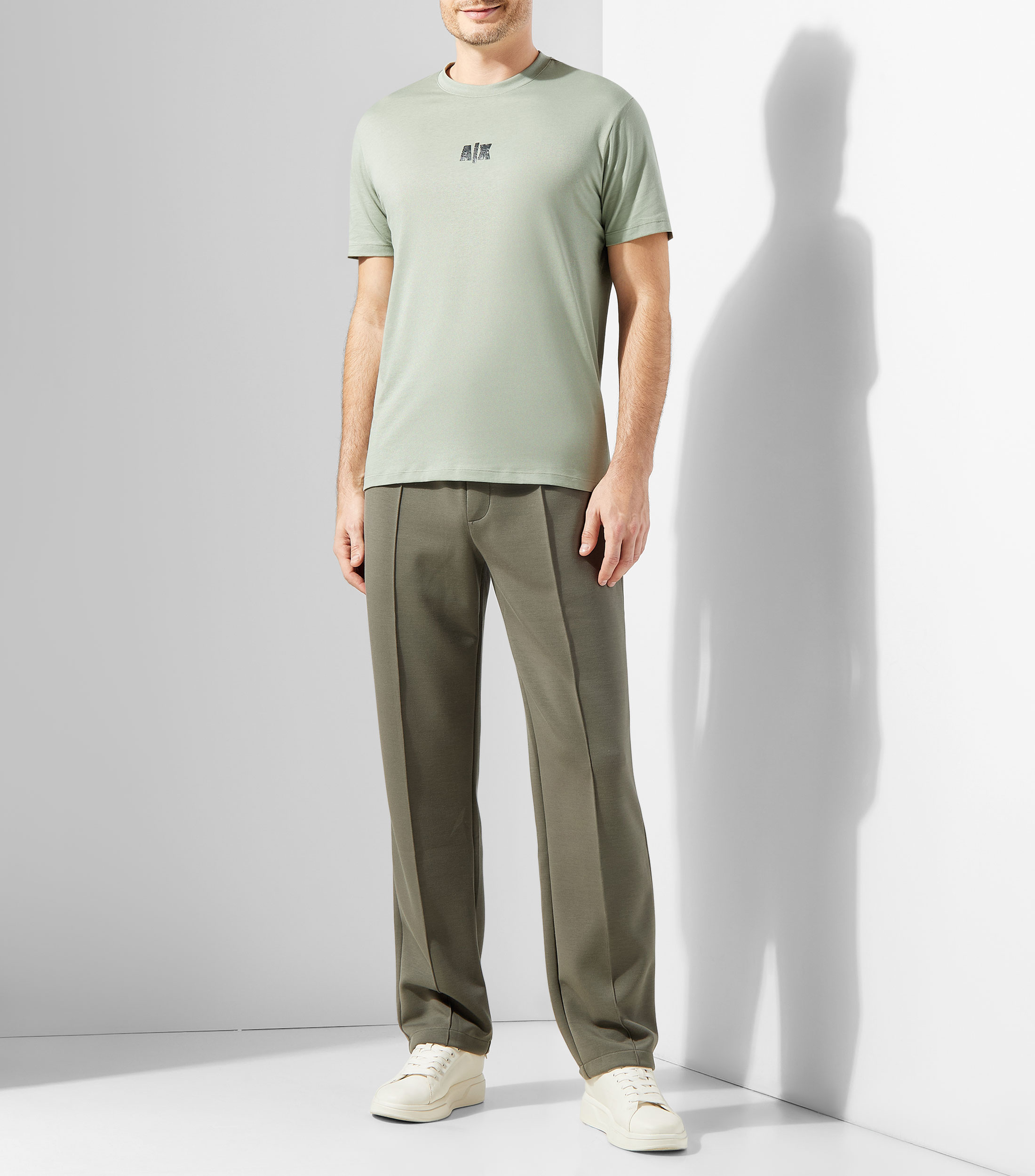 Playera cuello redondo manga corta de diseño sólido Hombre
