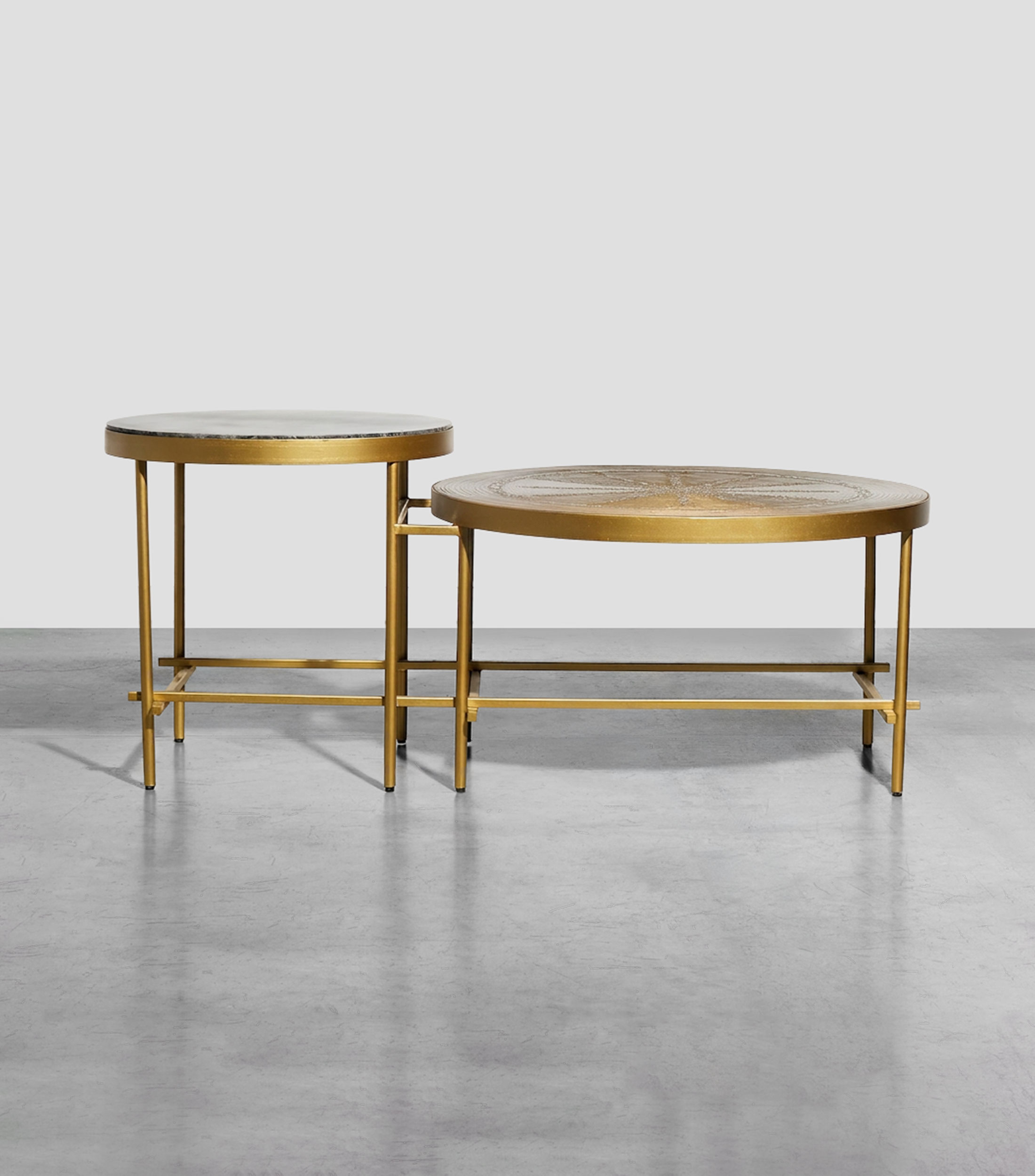 Mesa lateral doble Sonu en metal y madera