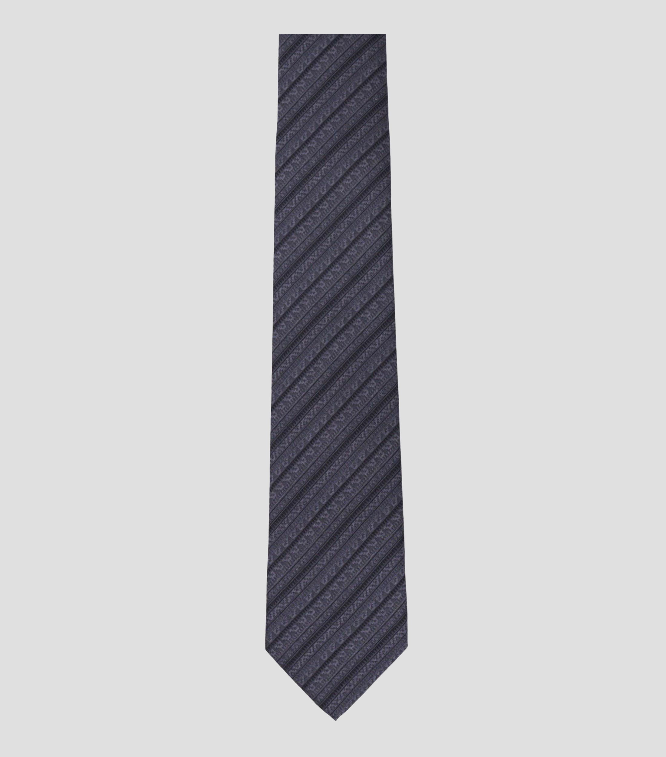 Corbata delgada de seda gris con grecas prehispánicas