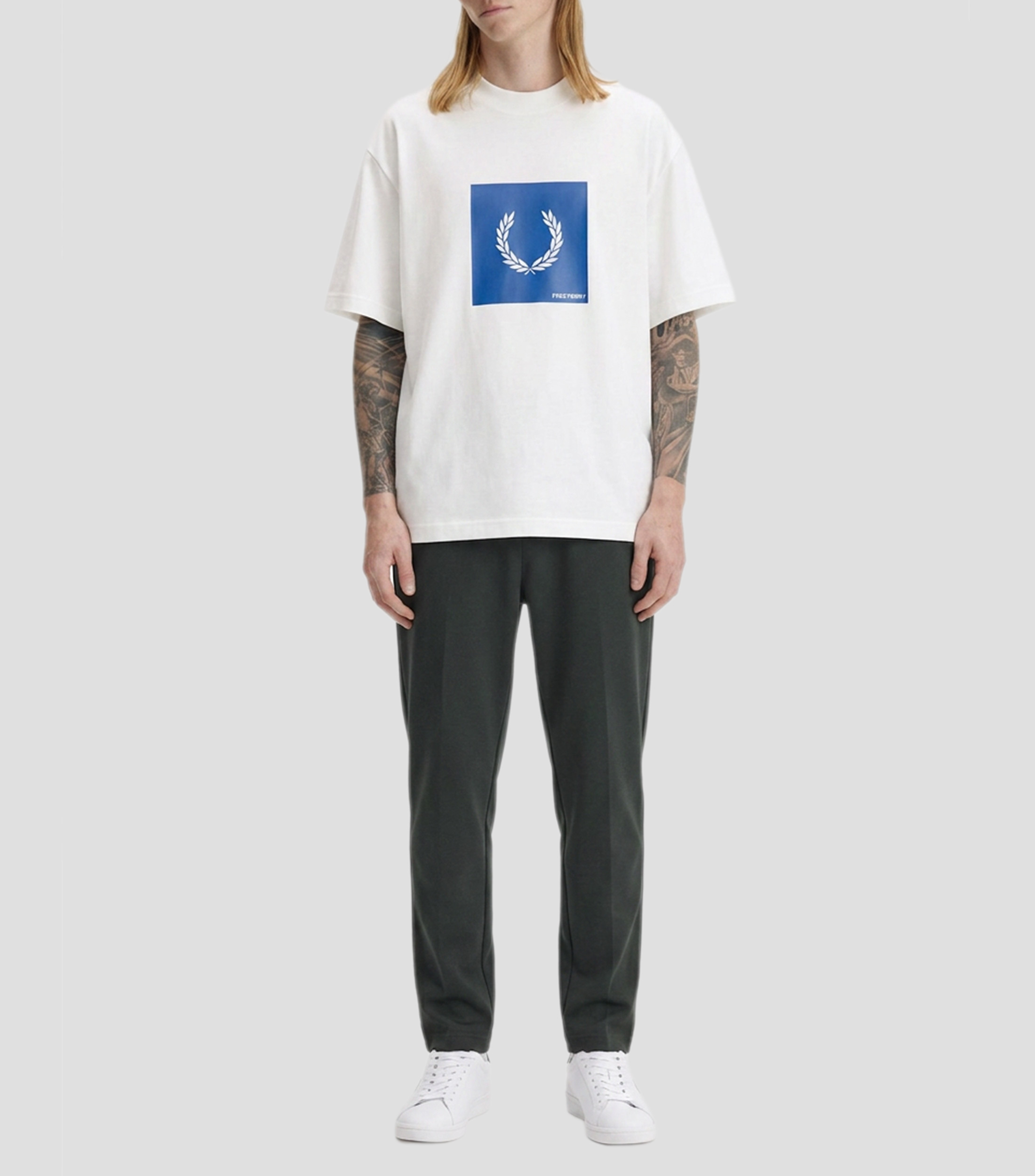 Playera cuello redondo manga corta estampada Hombre