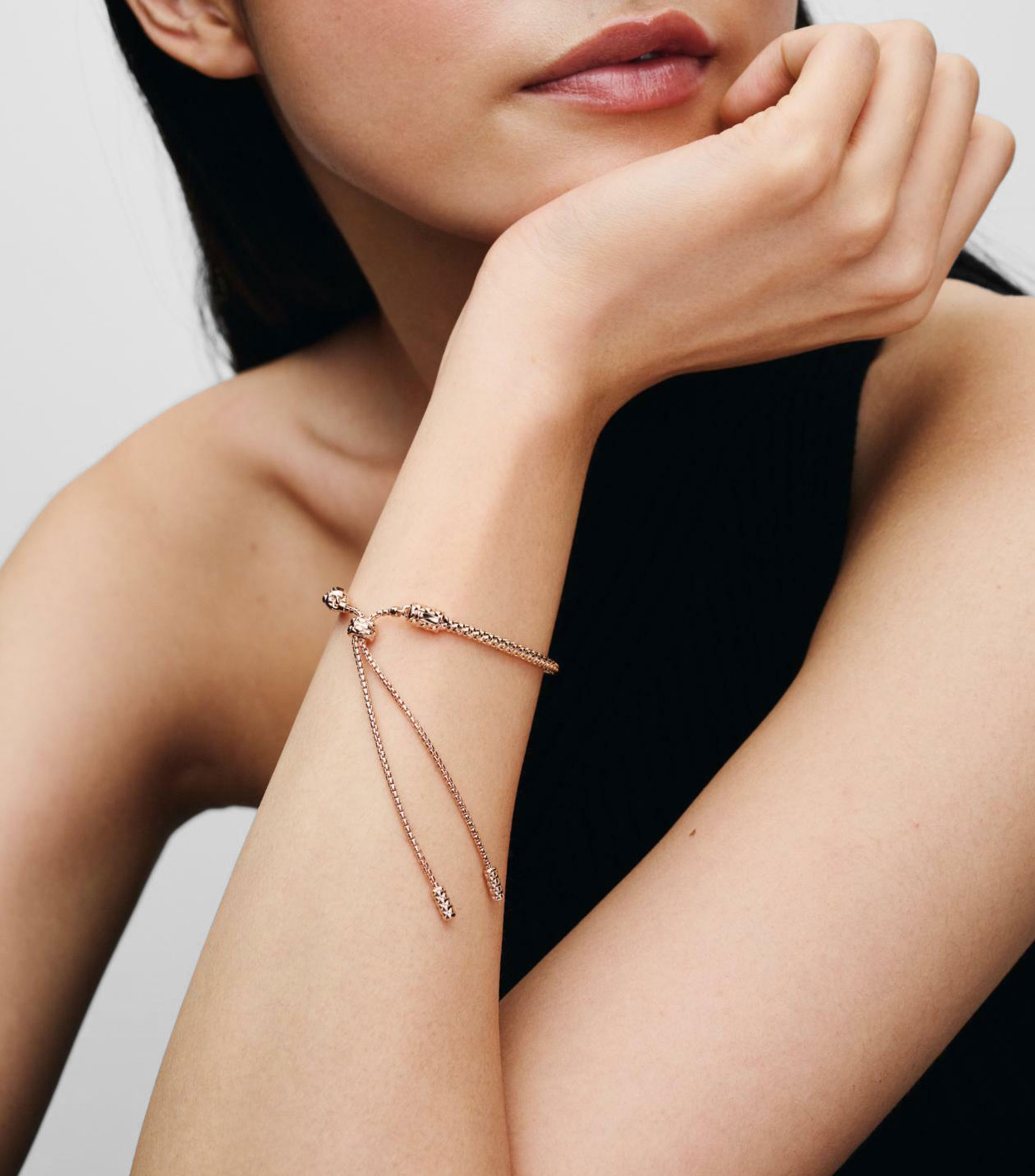 Brazalete Deslizante con Tachuelas Mujer