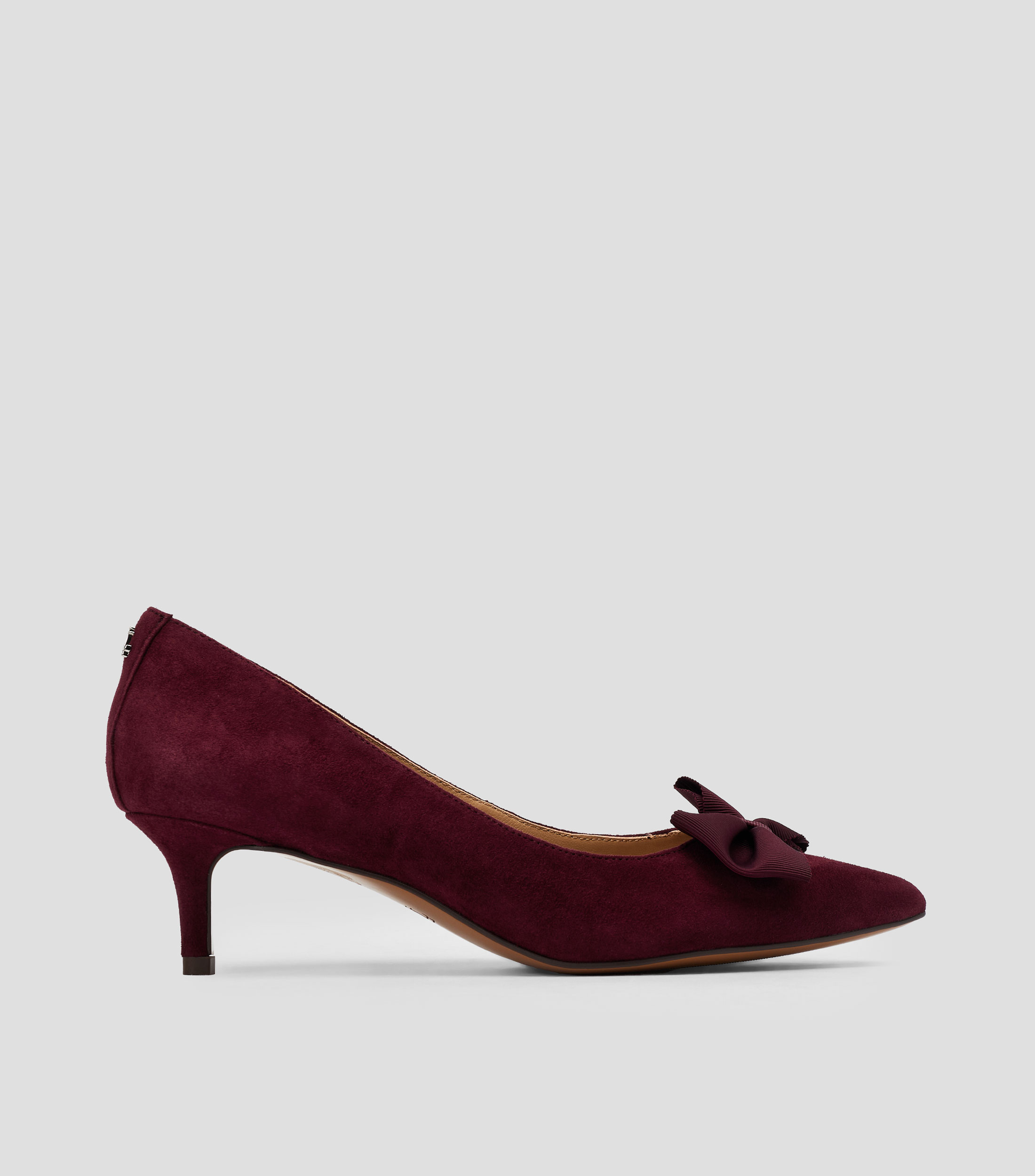 Zapatillas pump Adrienne con tacón medio delgado Mujer