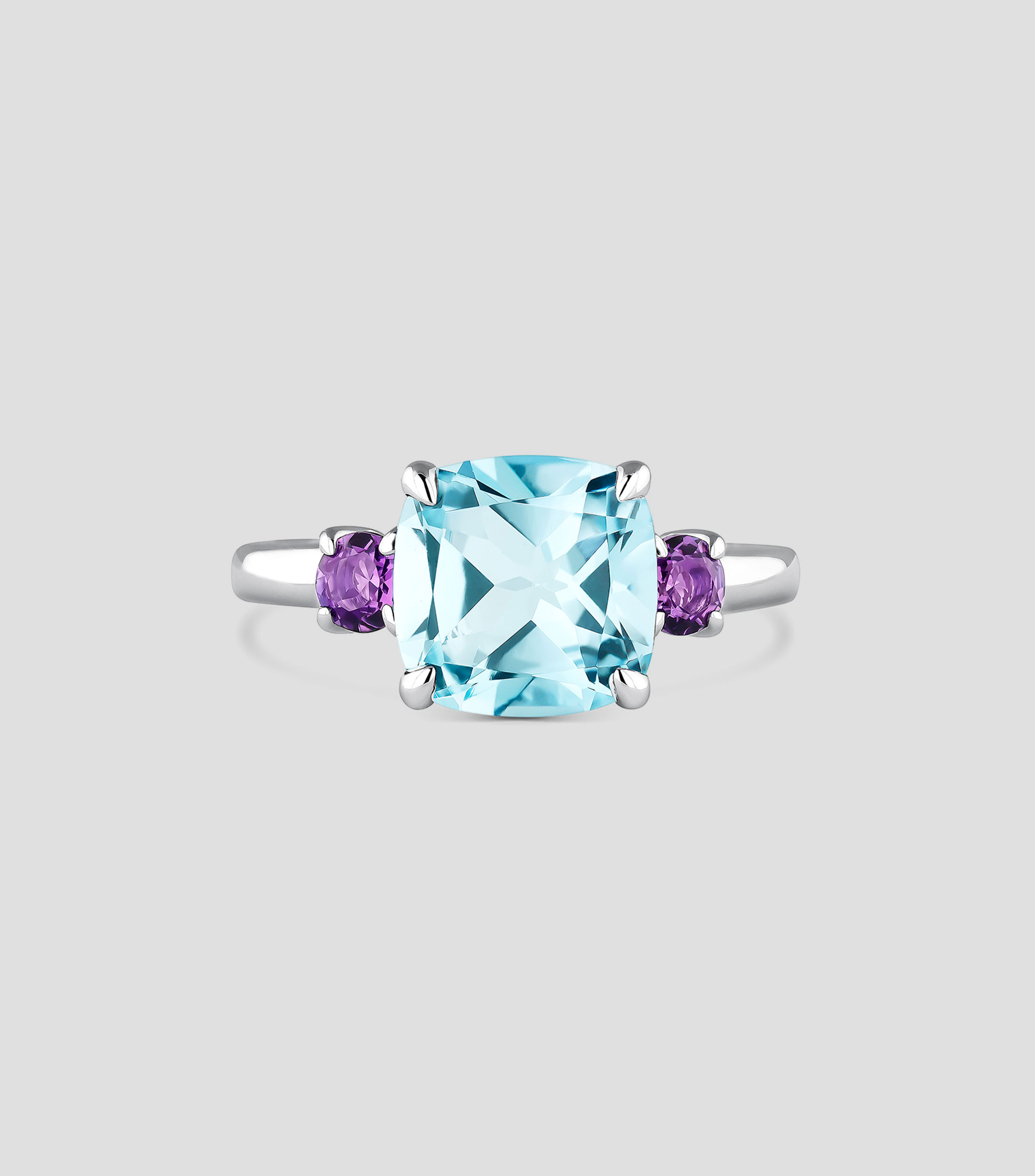 Anillo en plata con incrustaciones de topacios Mujer