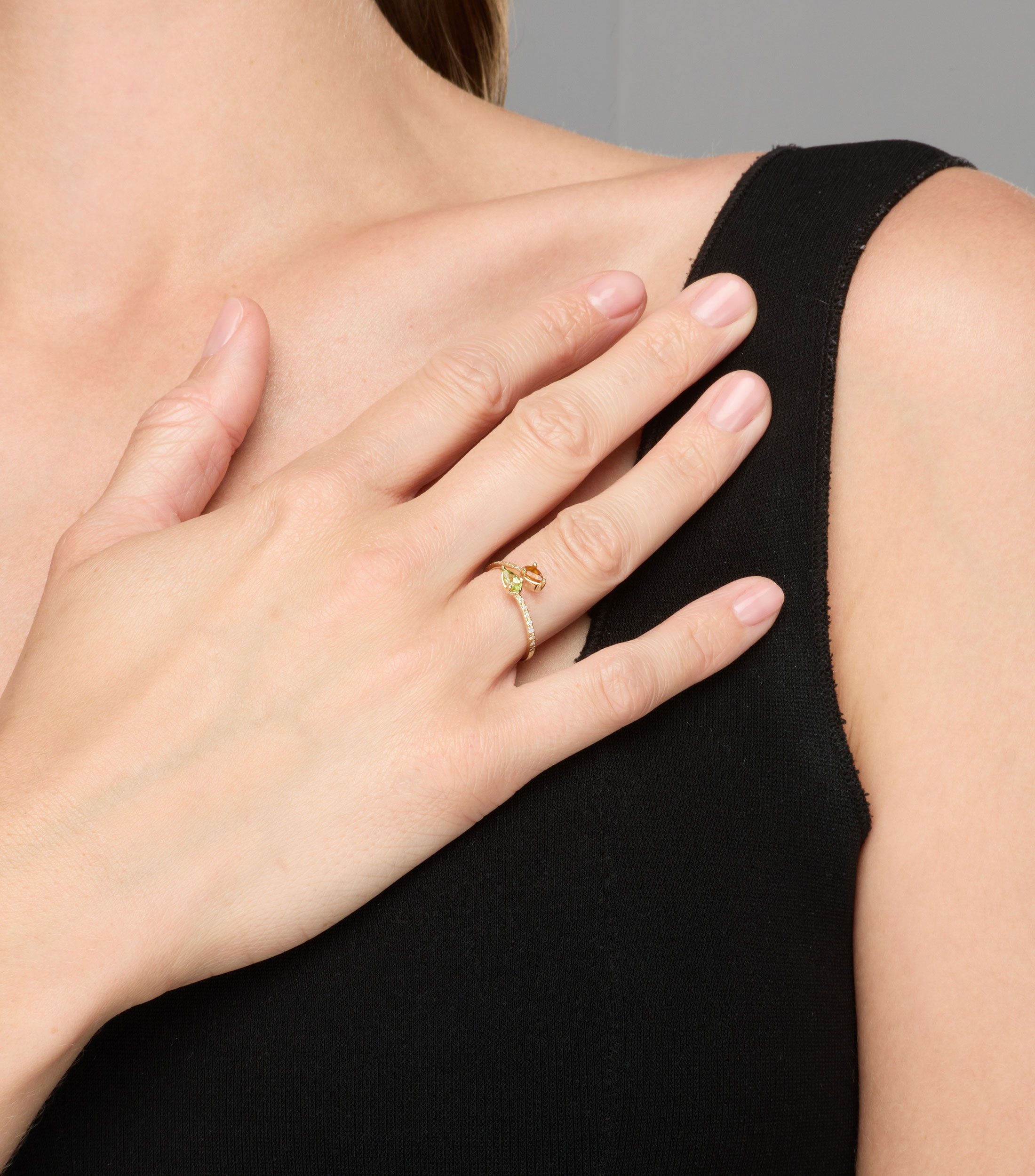 Anillo en oro de 14 Kilates con citrinia y peridot Mujer