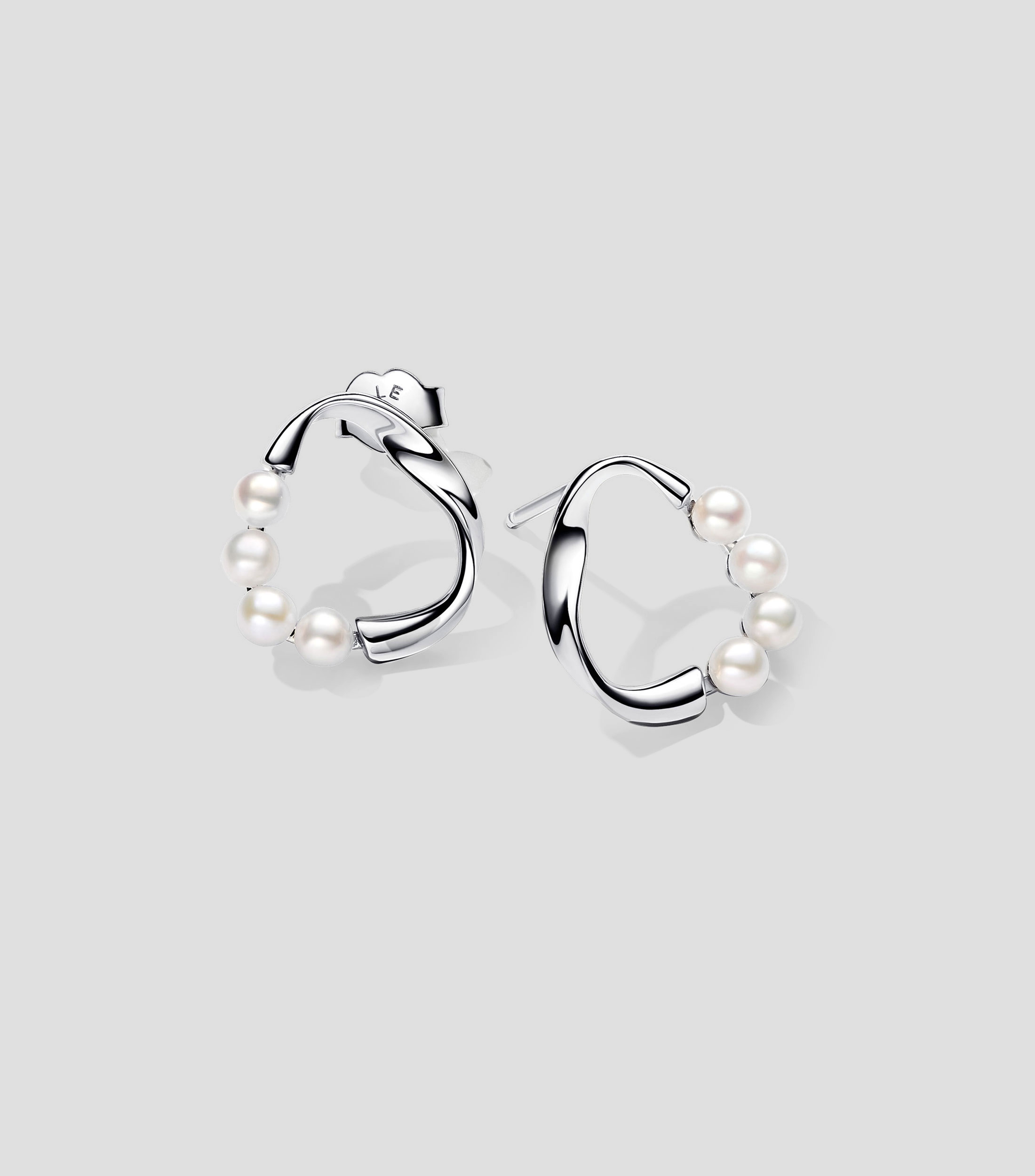 Aretes en plata .925 con forma orgánica y perlas Mujer
