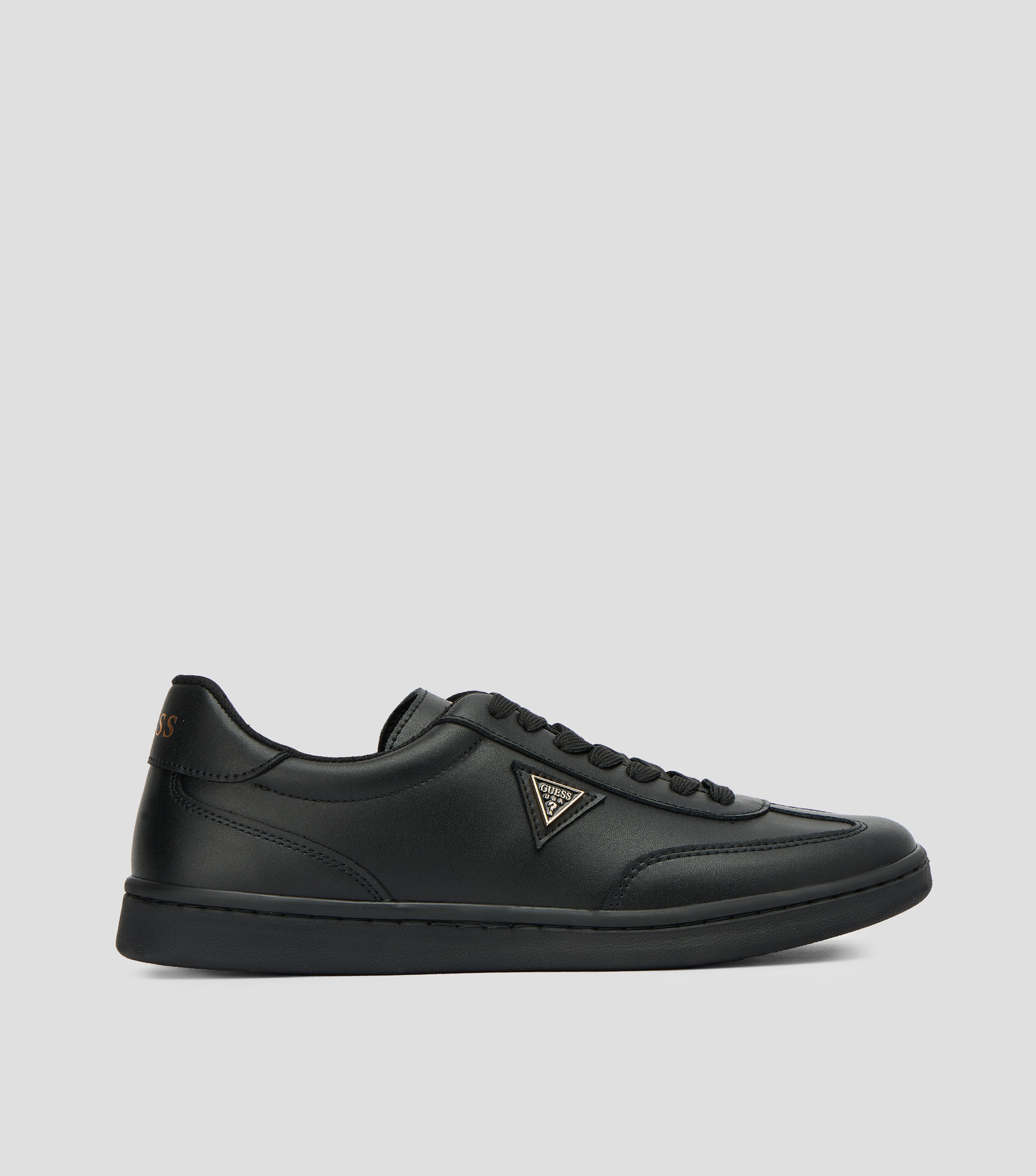 Tenis casuales en piel Hombre
