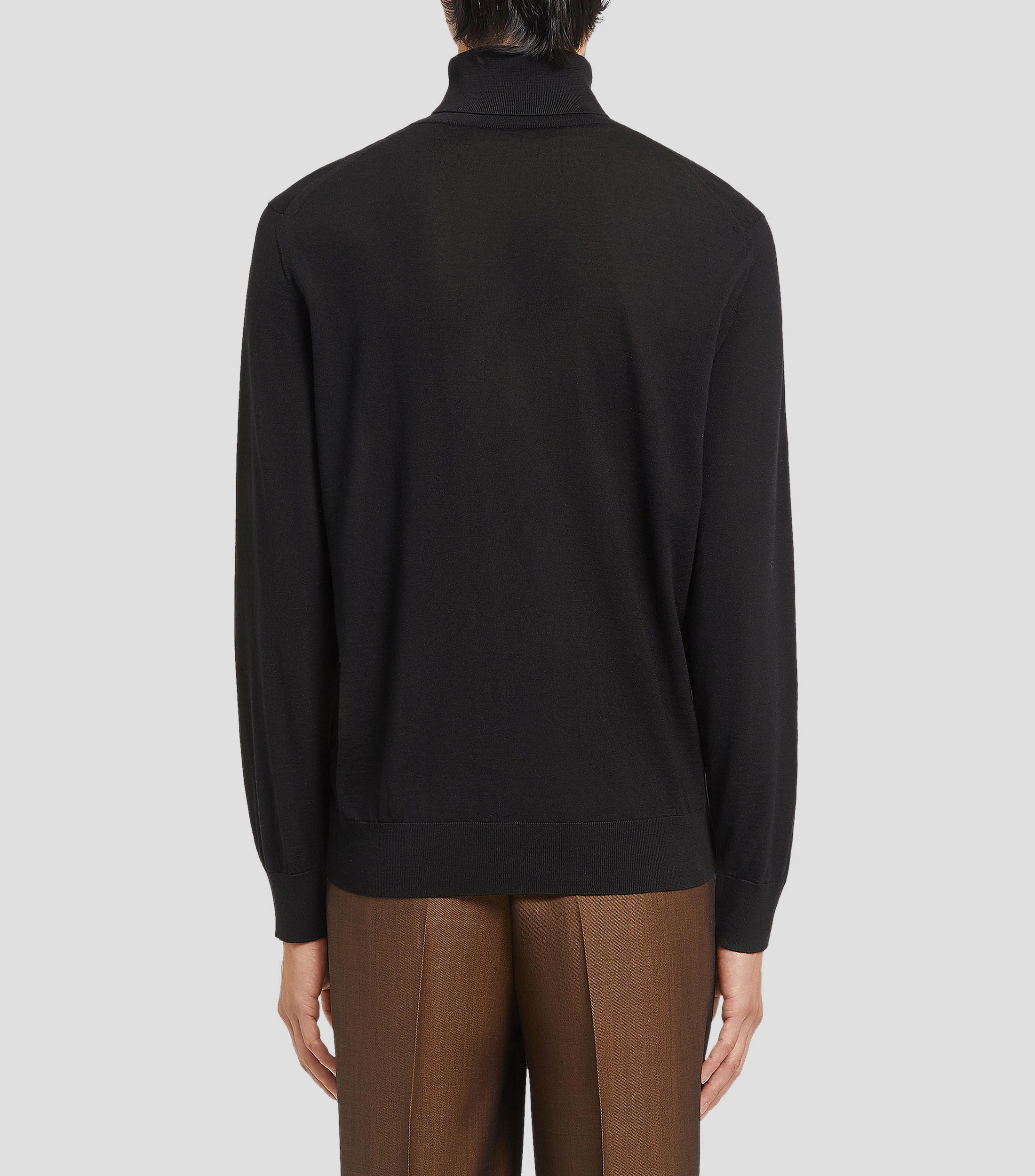 Sueter cuello alto Hombre