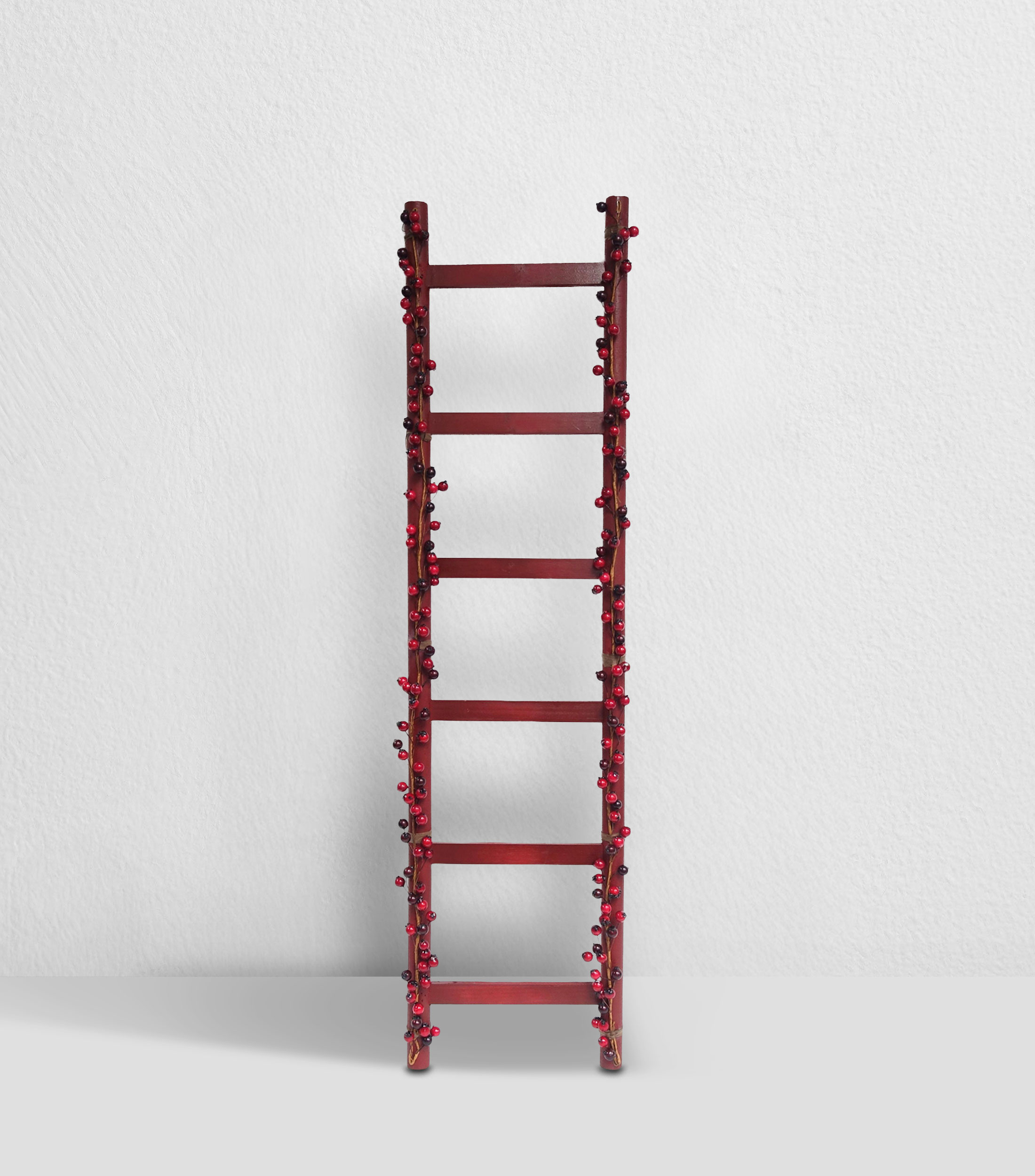Figura Decorativa Escalera Navideña en MDF