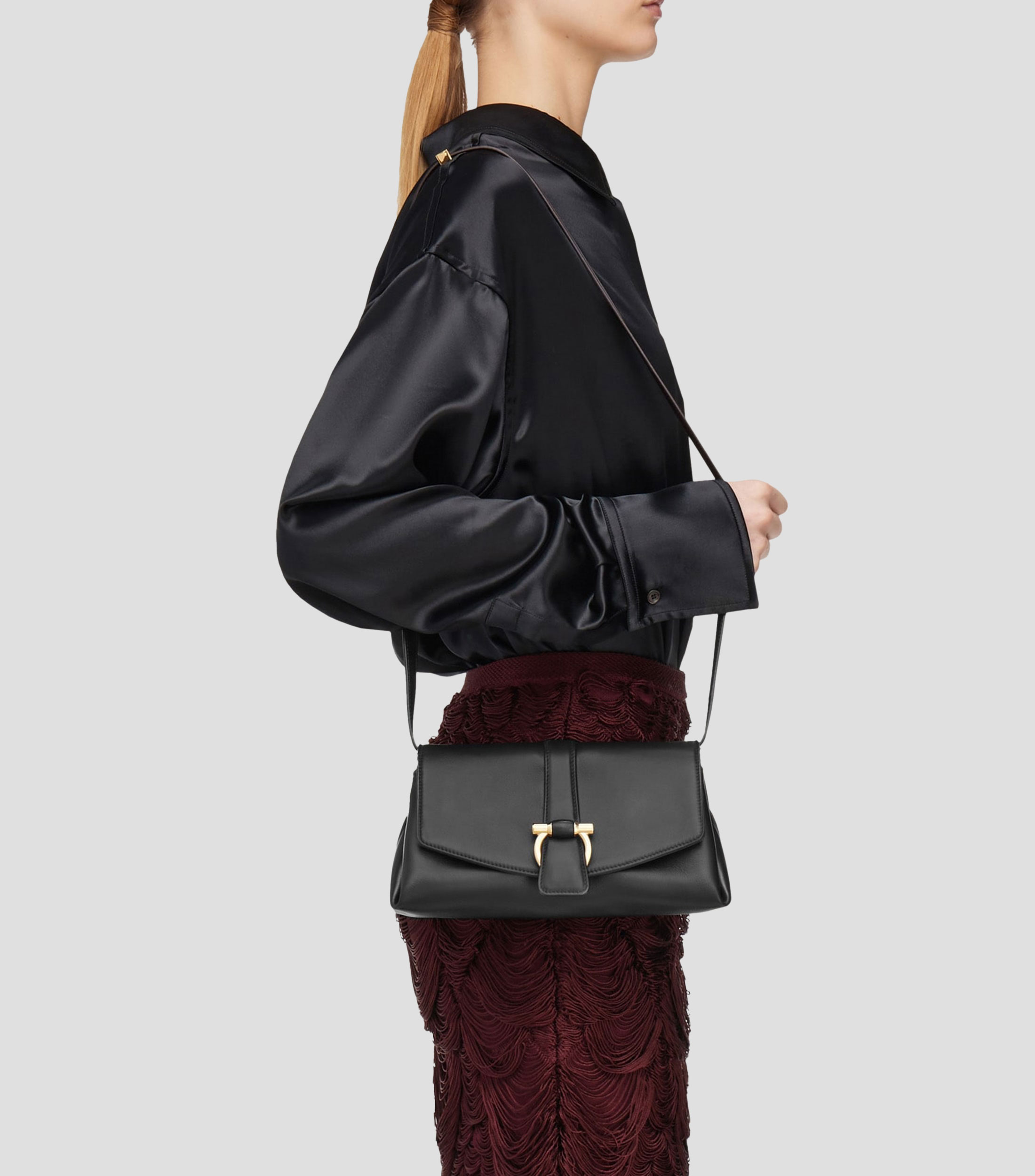Bolsa crossbody con solapa (S)