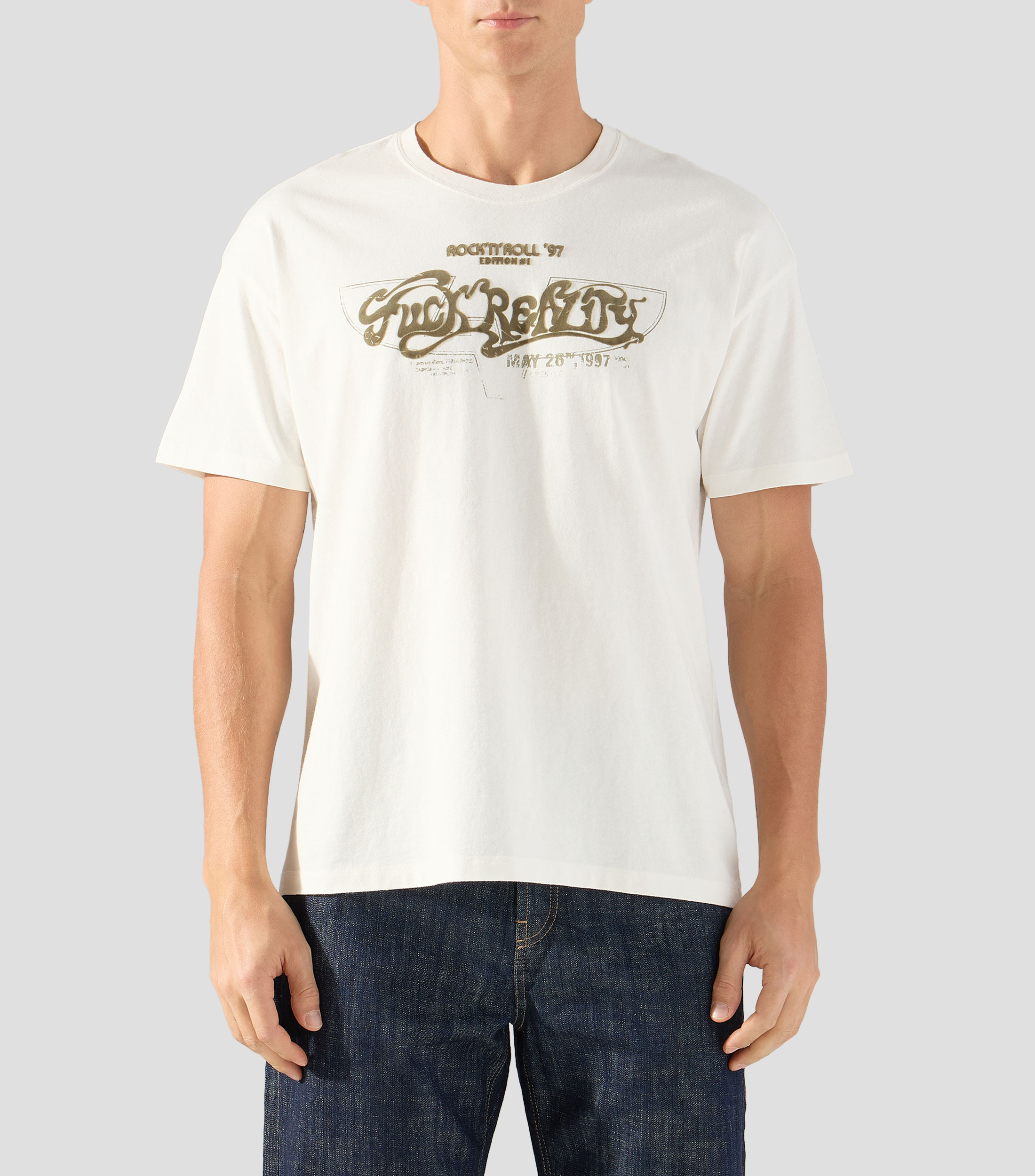 Playera de cuello redondo con manga corta estampada Hombre