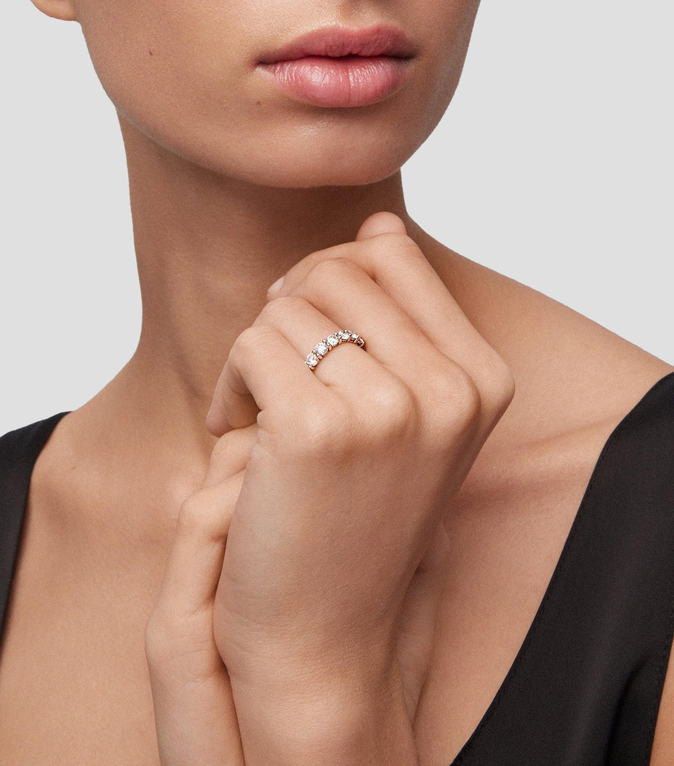 Anillo Solitario en Oro blanco 18 Kts Mujer Talla 7