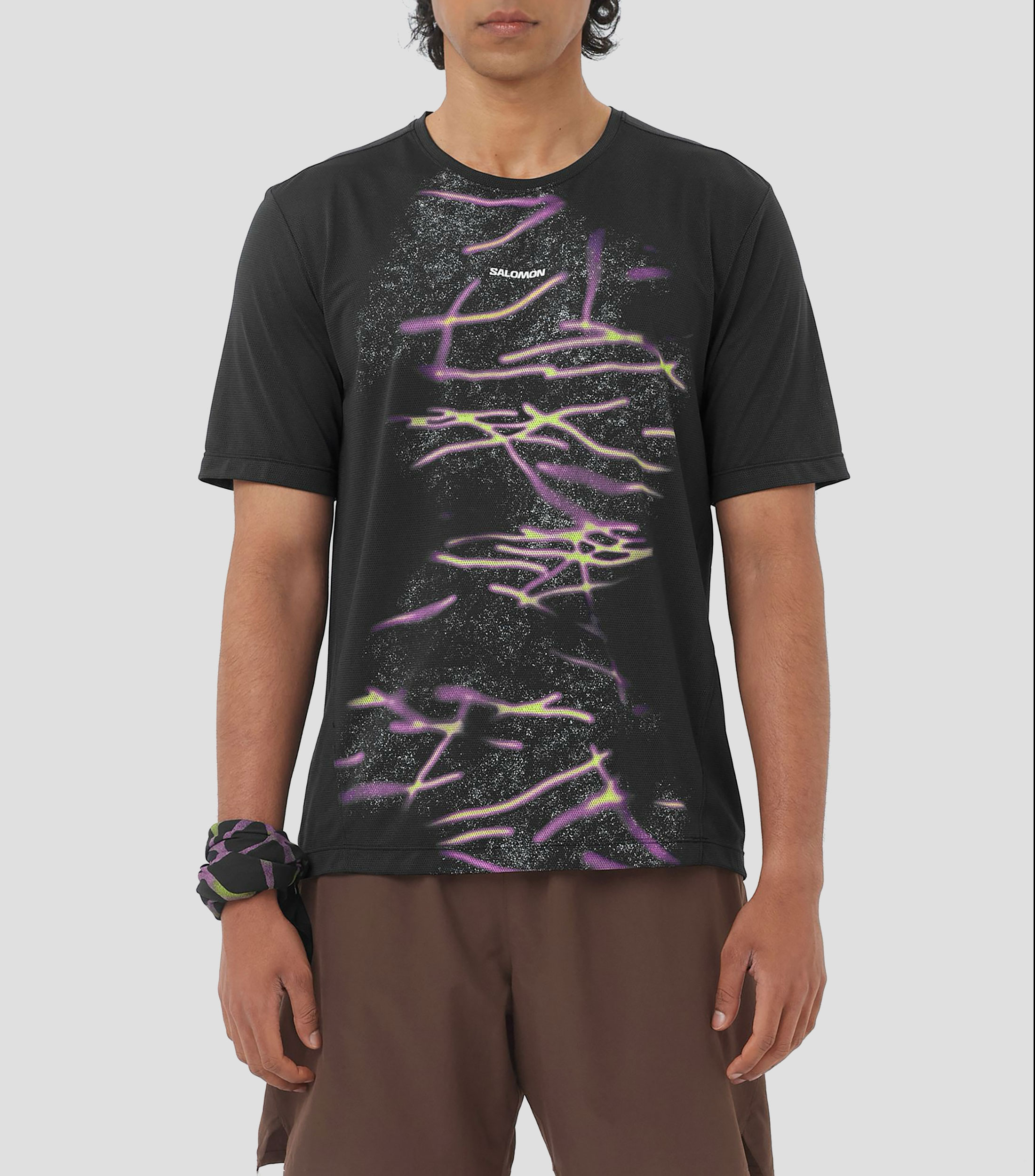 Playera para correr SHKout Core con estampado Hombre