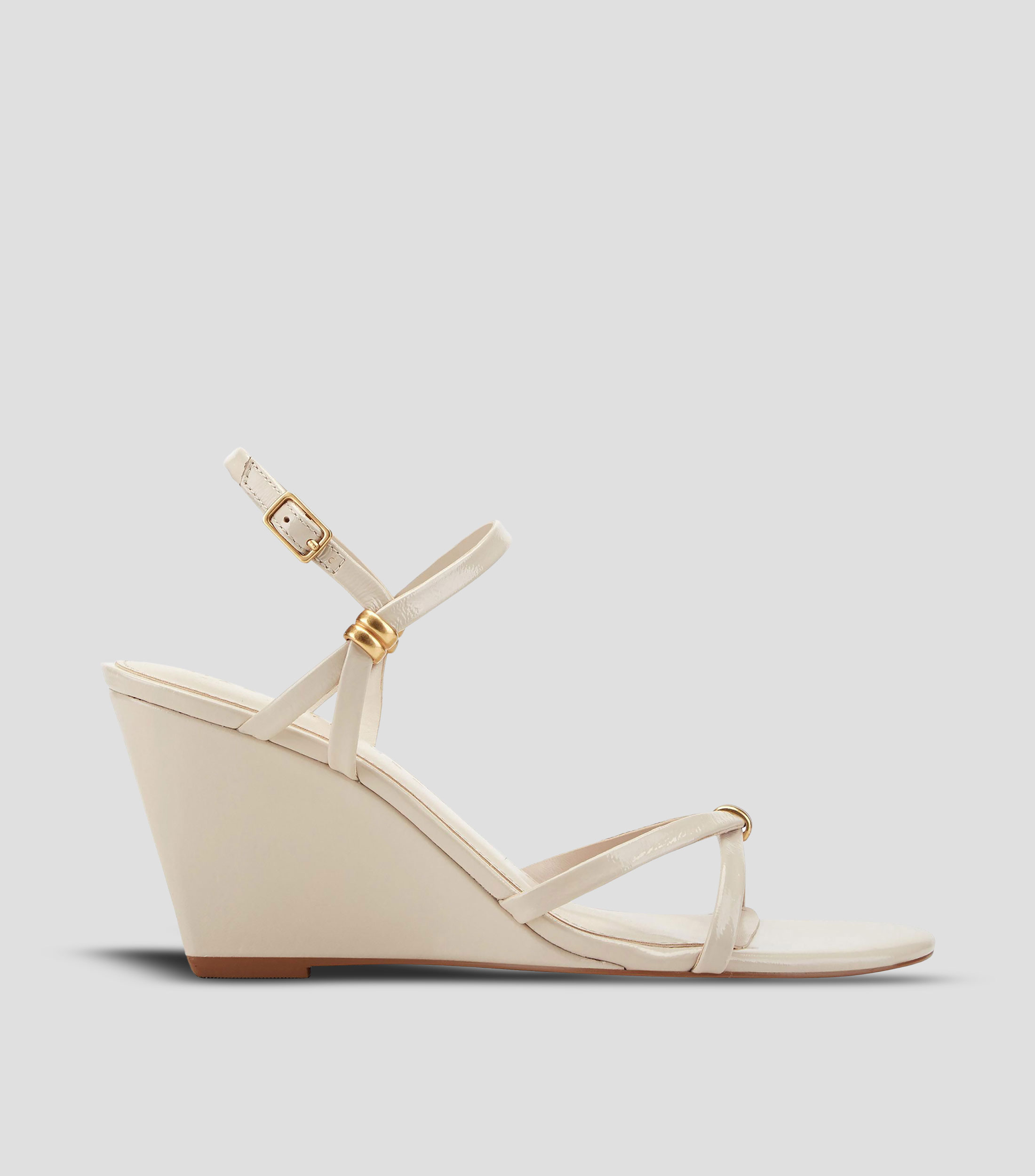 Sandalias con tacón medio de cuña Mujer
