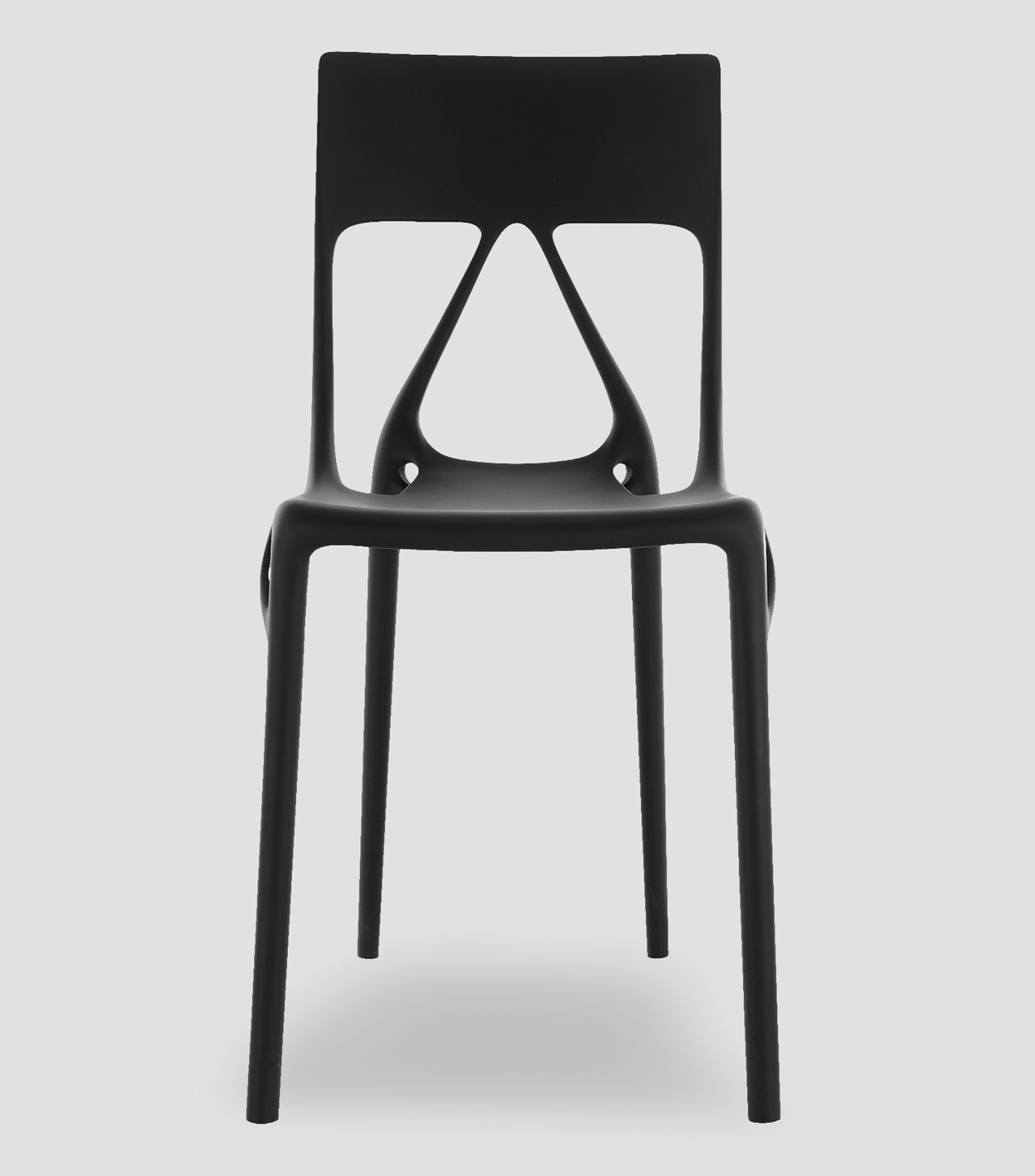 Silla A. I. Lite en tecnopolímero termoplástico reciclado negro