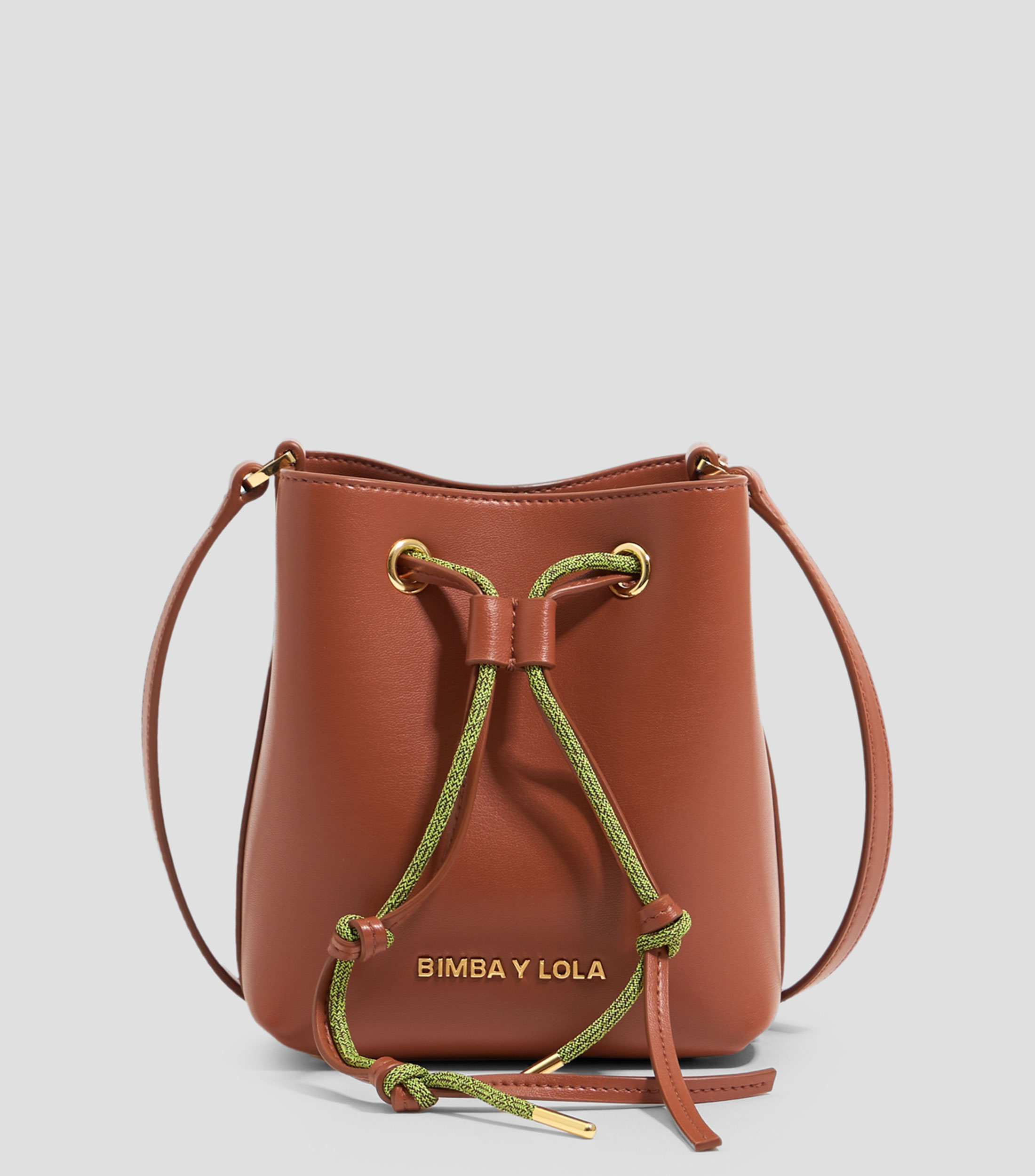 Bimba y Lola: Bolso bucket mini en piel nuez Chihuahua Mujer El