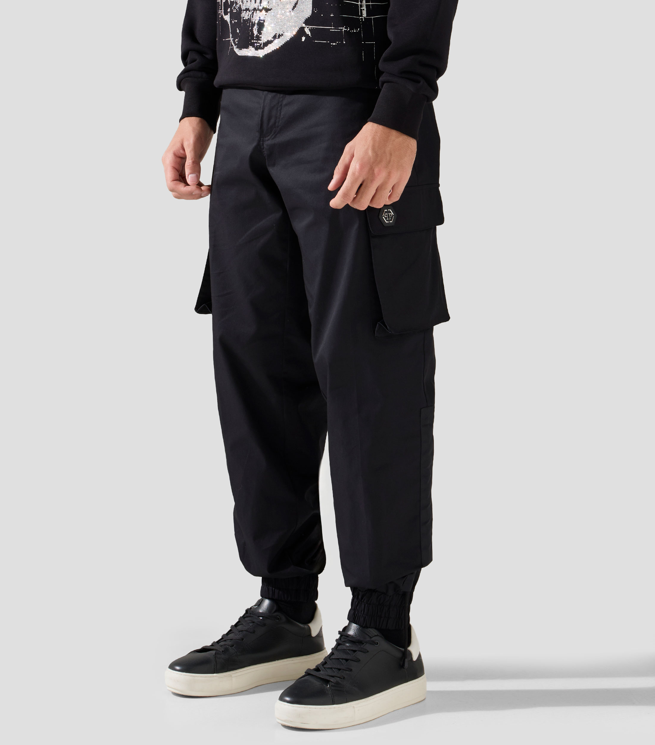Pantalón casual tipo cargo Hombre