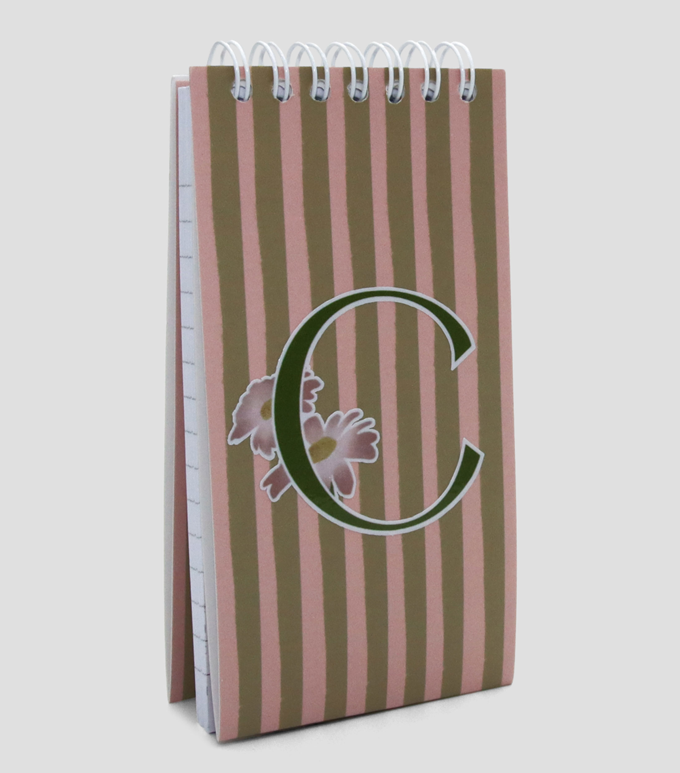 Libreta chica inicial "C", hojas raya