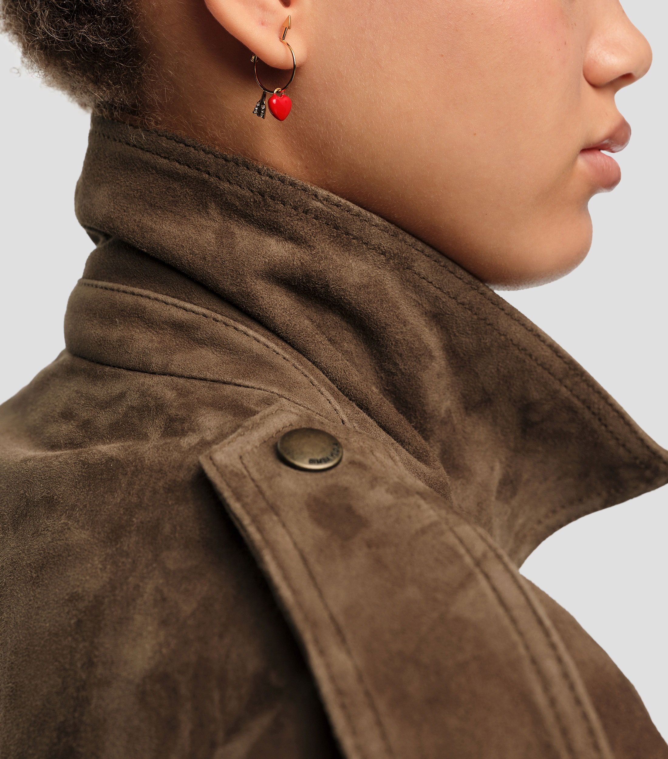 Aretes aro corazón y flecha Mujer