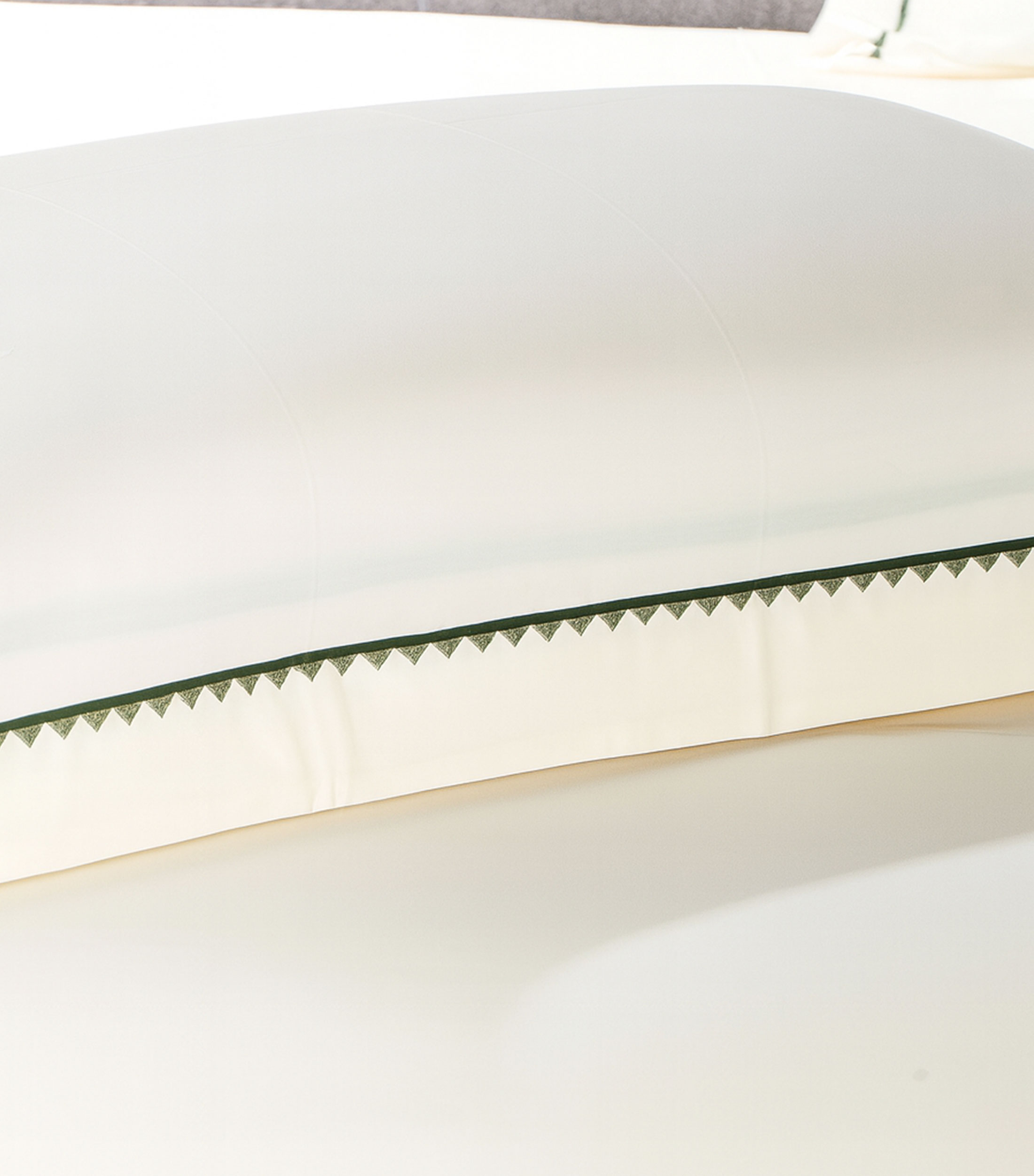 Funda para Almohada King Size de Algodón Vittorio Ivory