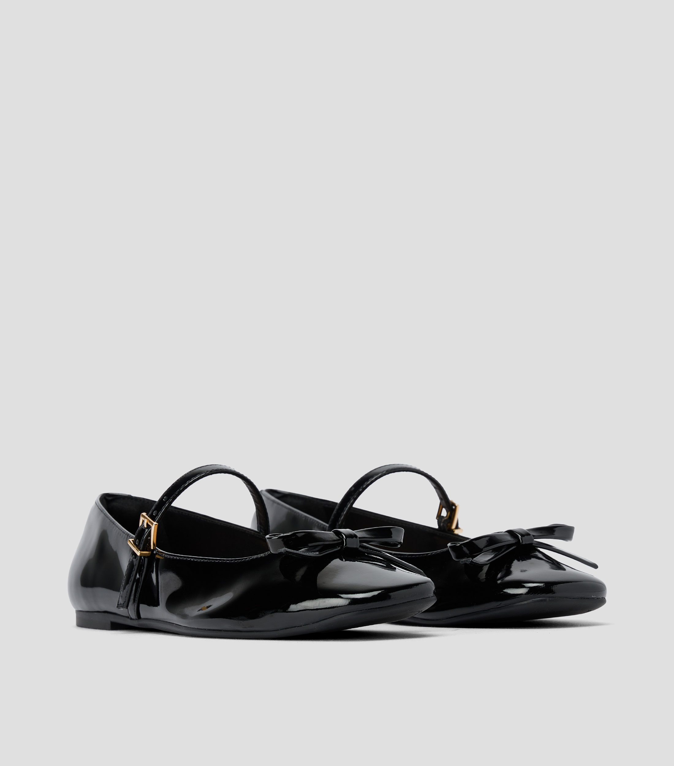 Flats lisos charol Mujer