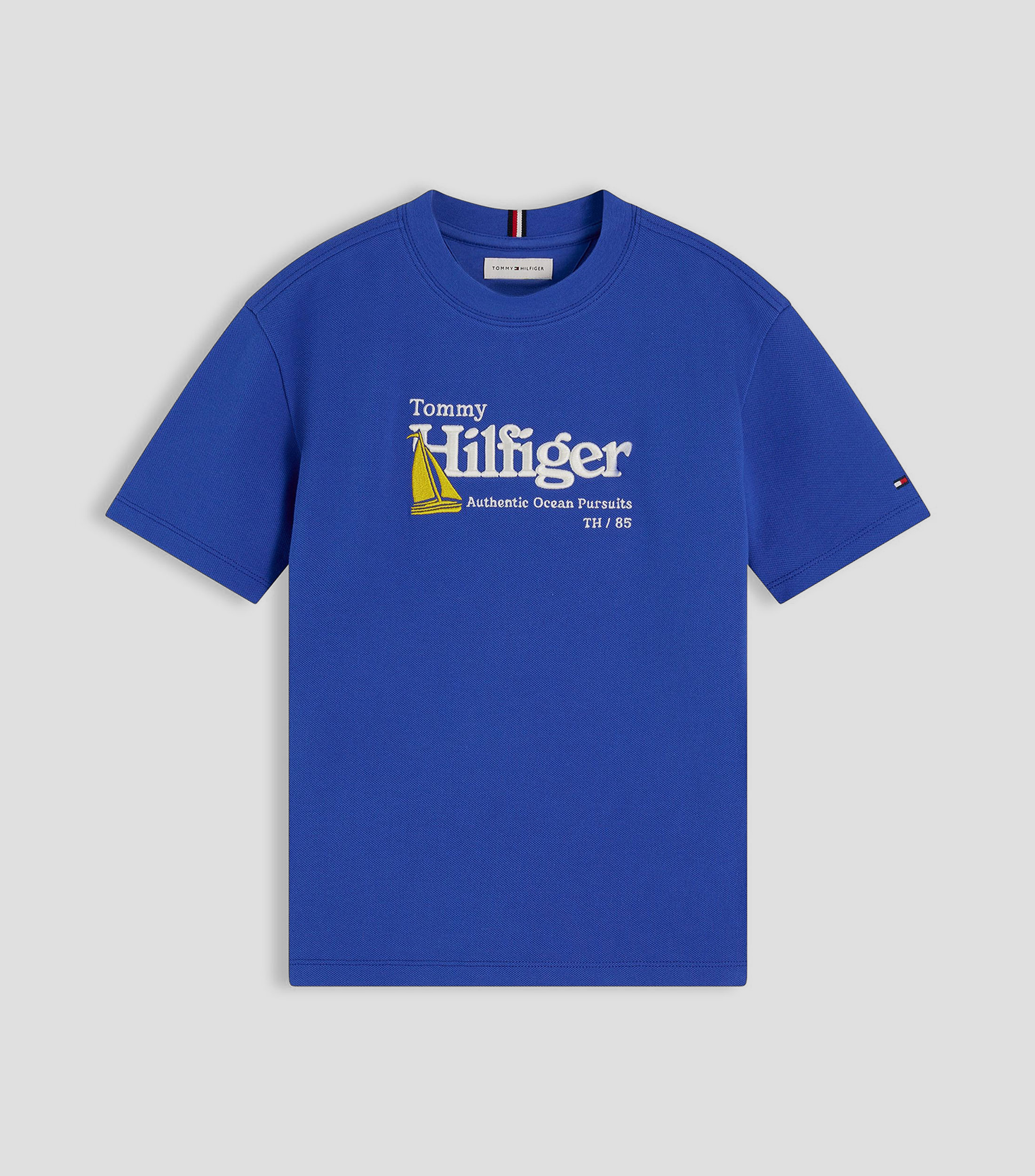 Playera cuello redondo manga corta con gráfico sólido Niño